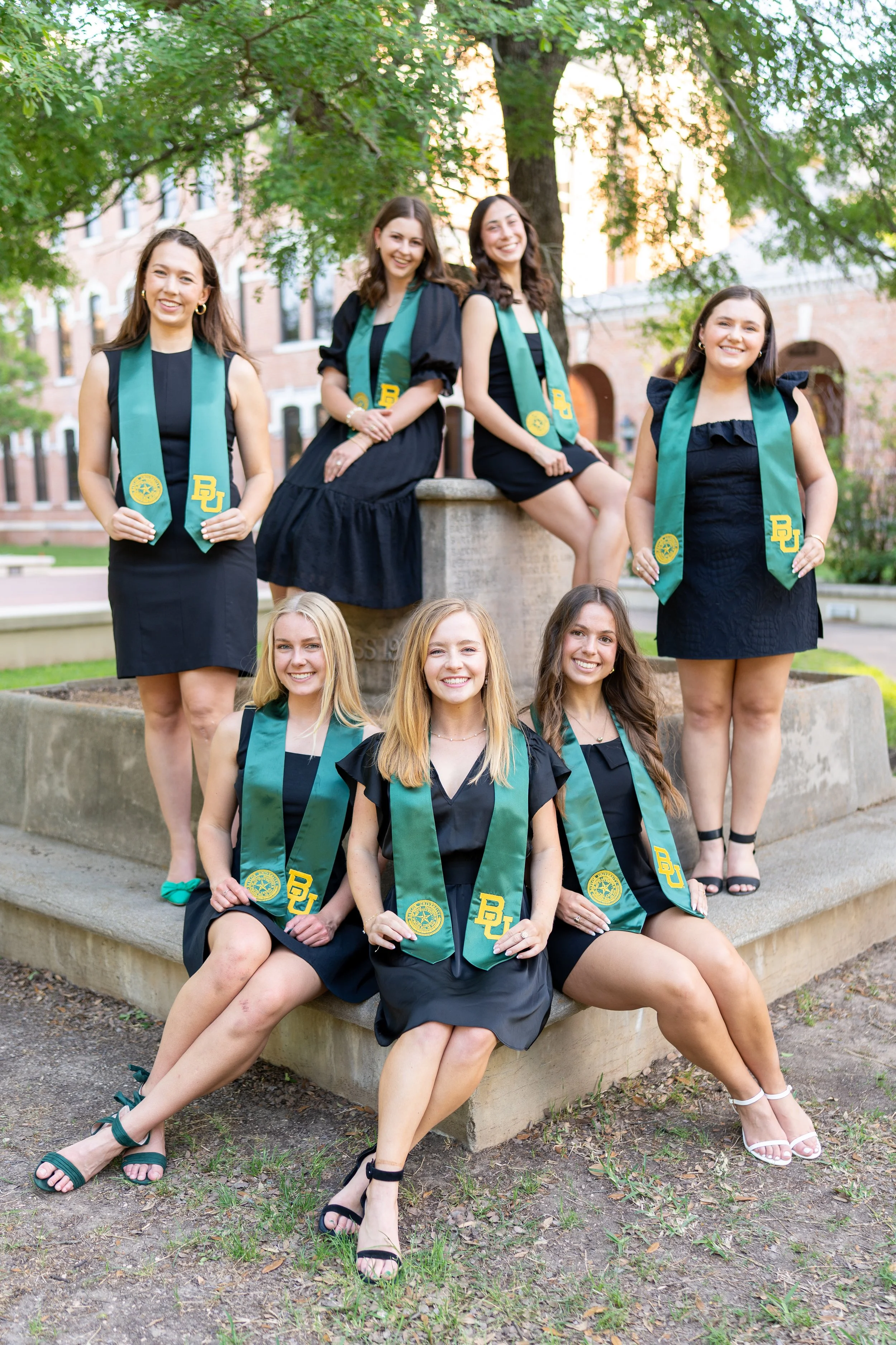 EdenMorris_SeniorGroupPortraits-48.jpg