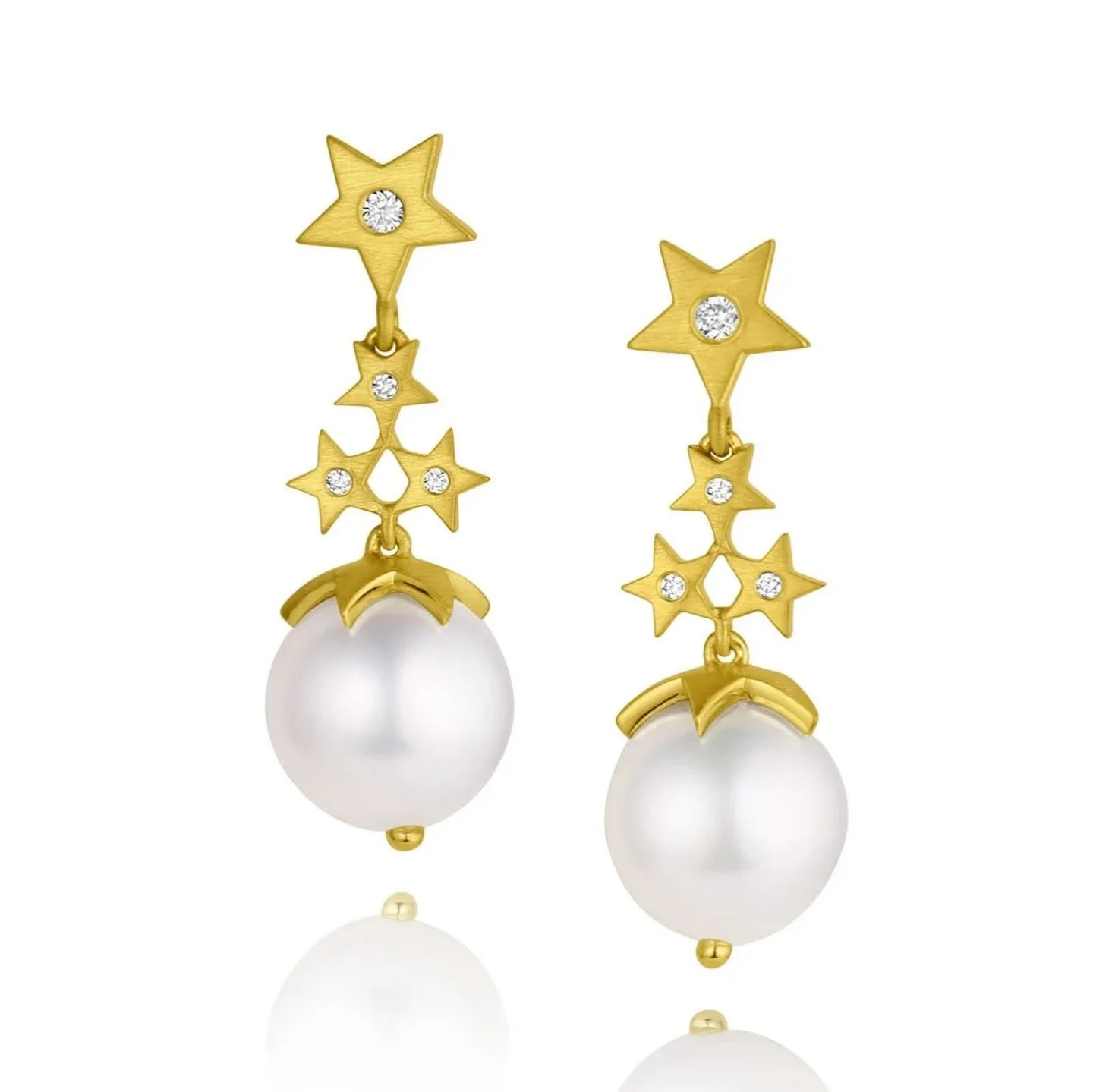 Join us for a holiday trunkshow with @leighmaxwelljewelry at @wilkesbashford Palo Alto, December 4-5. ⭐️