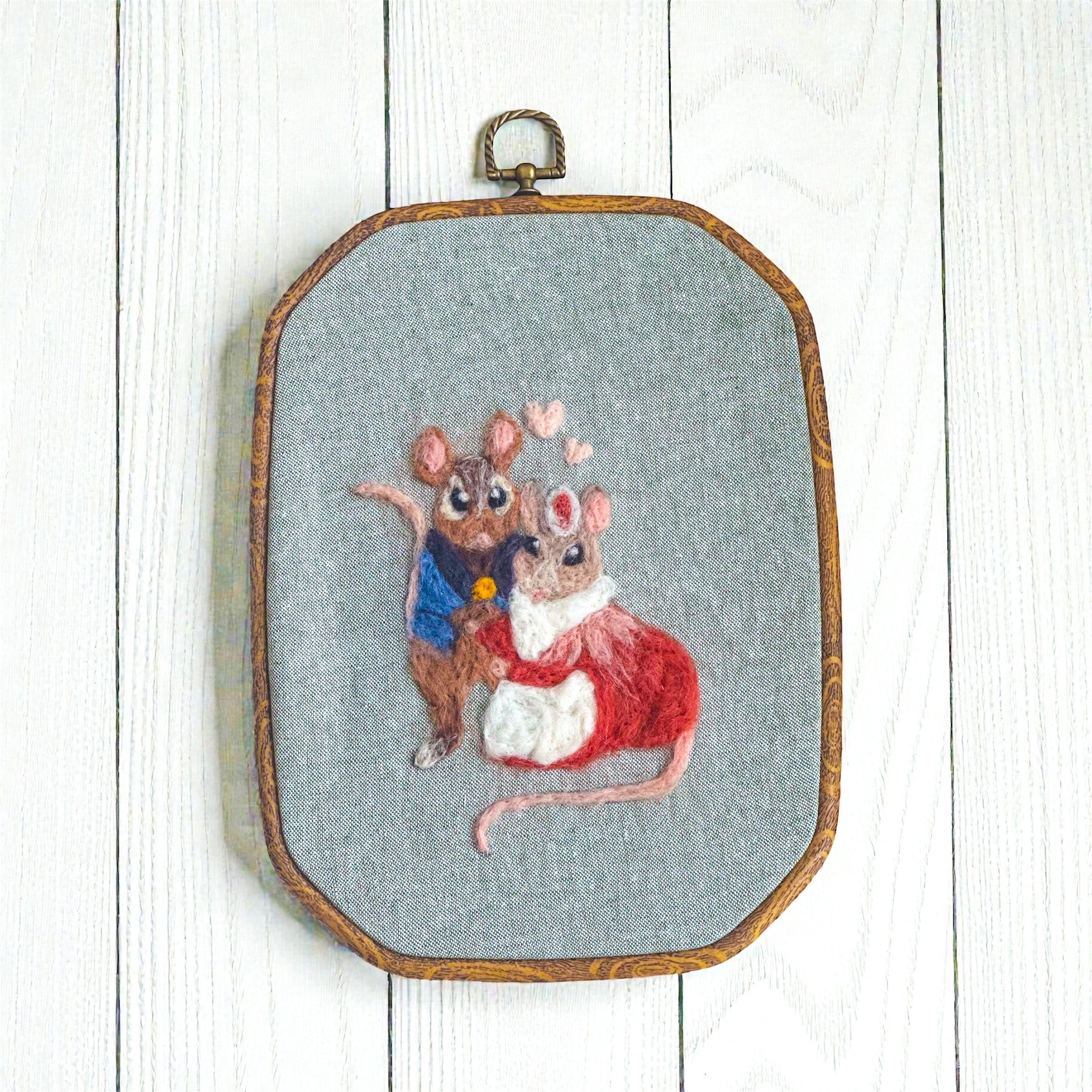 Needle Felted Lady & Gentleman Mouse