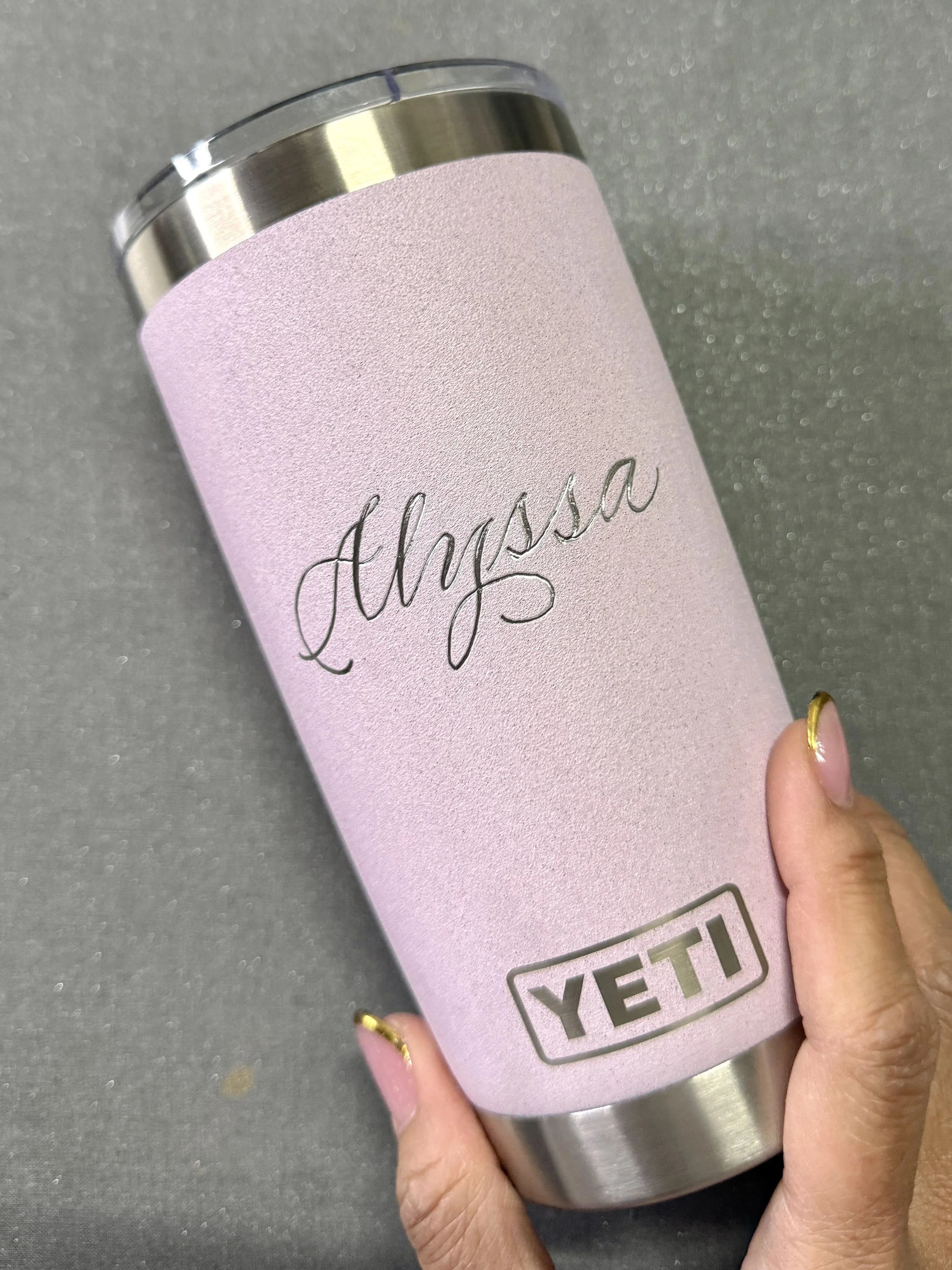 Freehand Engraving Personalized Tumbler Corporate Gift Ideas Wedding Gifts.jpg