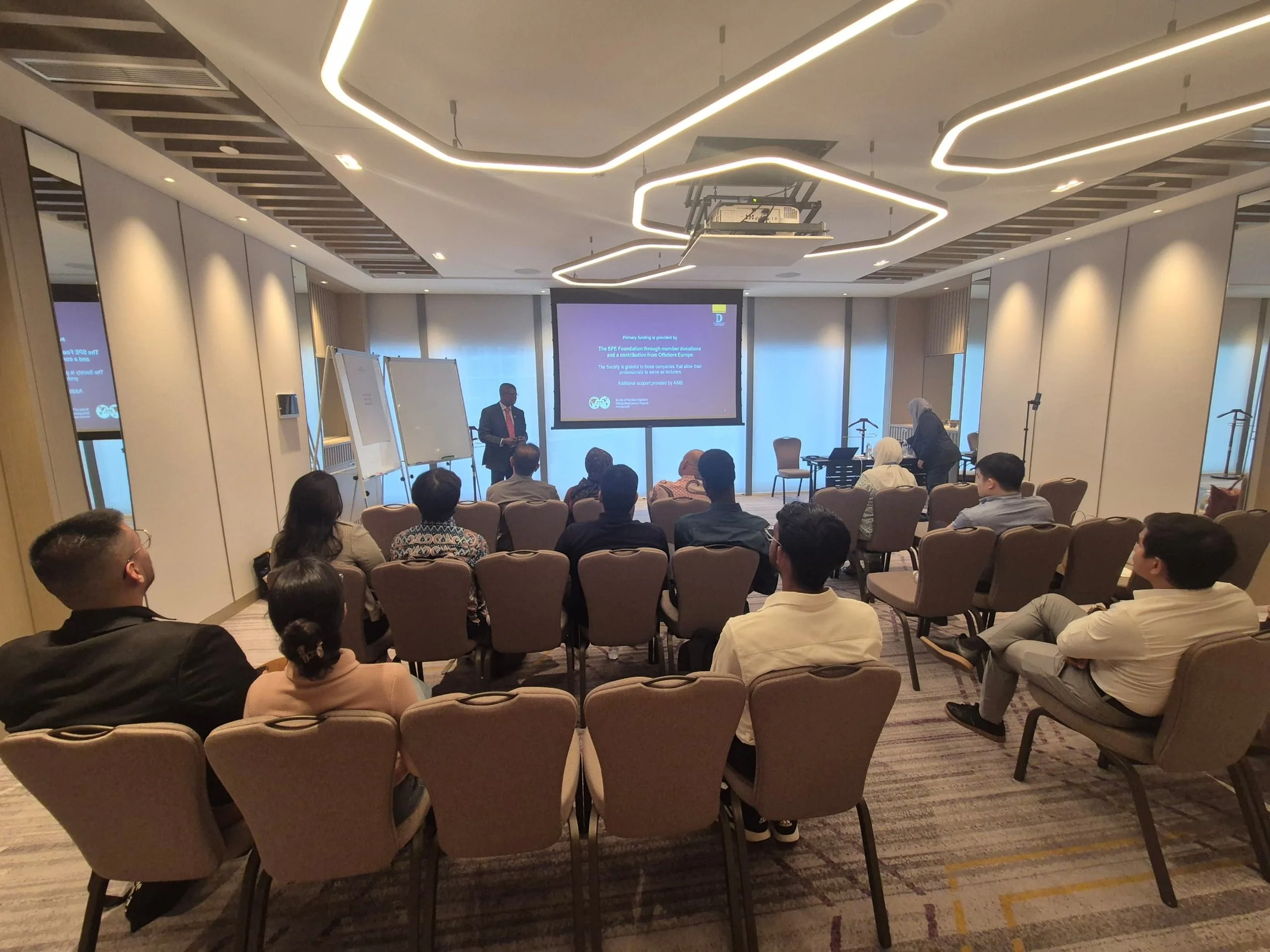 WhatsApp Image 2025-12-10 at 15.25.02 (1).jpeg