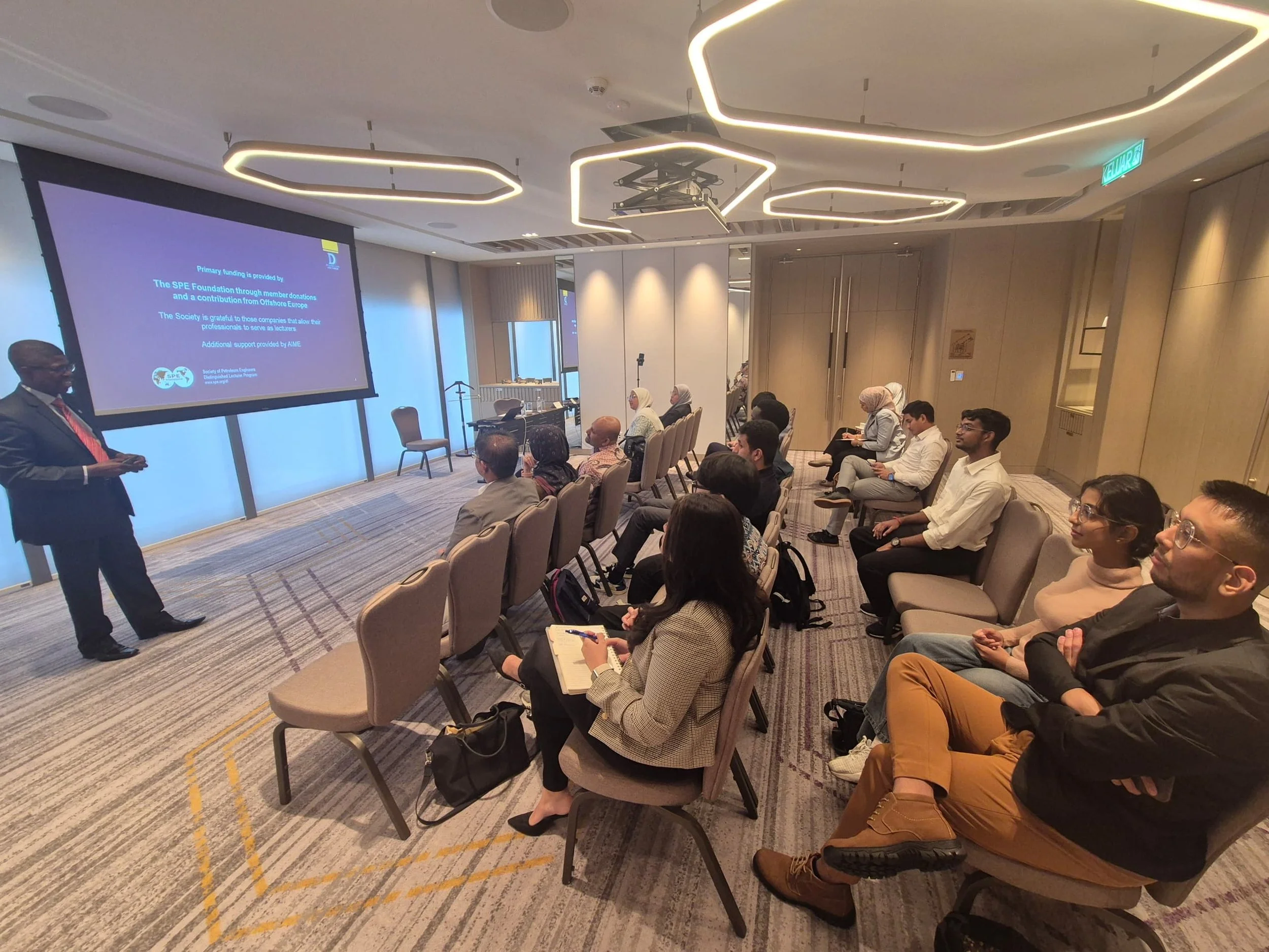 WhatsApp Image 2025-12-10 at 15.24.56.jpeg