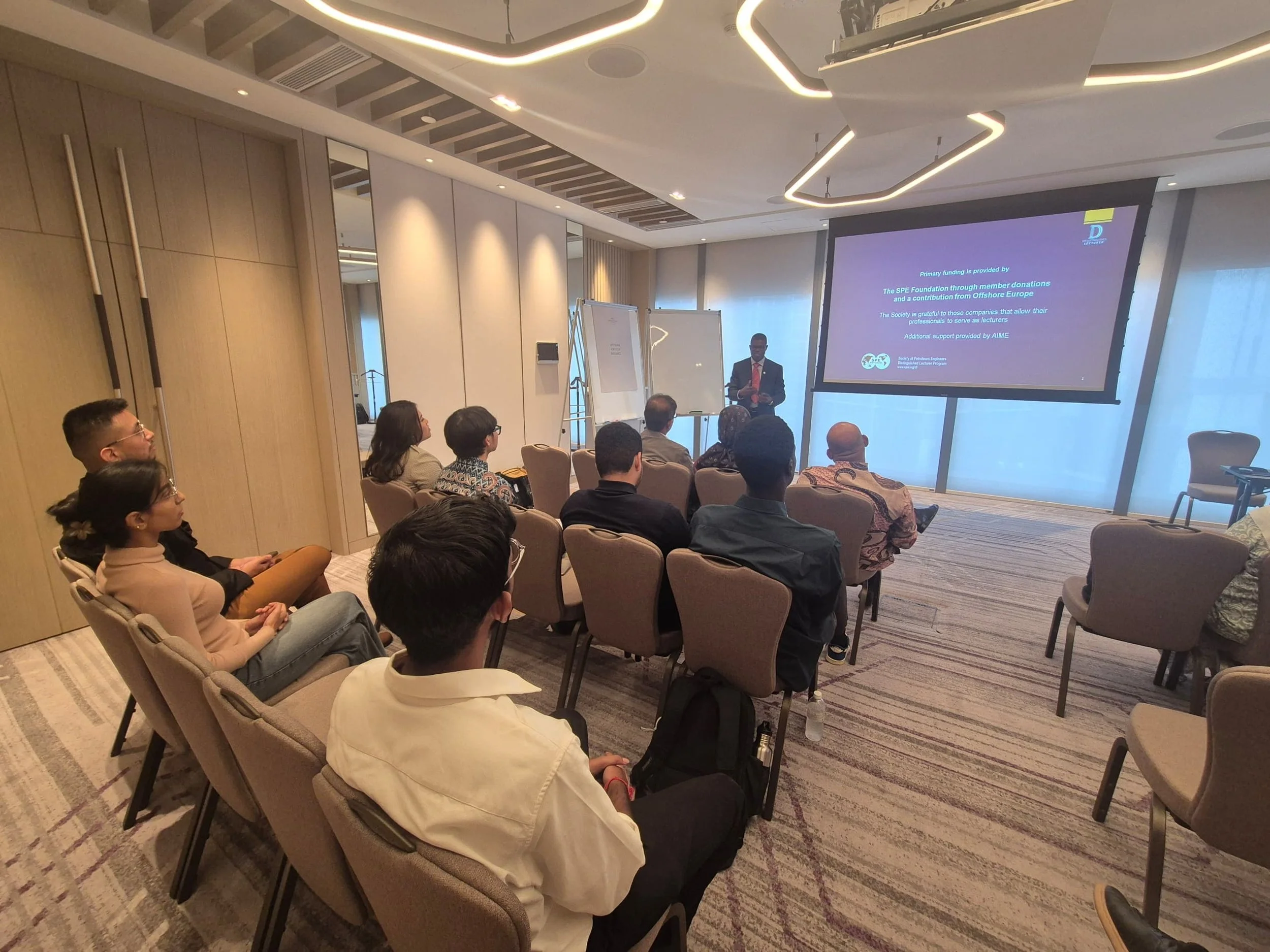 WhatsApp Image 2025-12-10 at 15.25.00 (1).jpeg