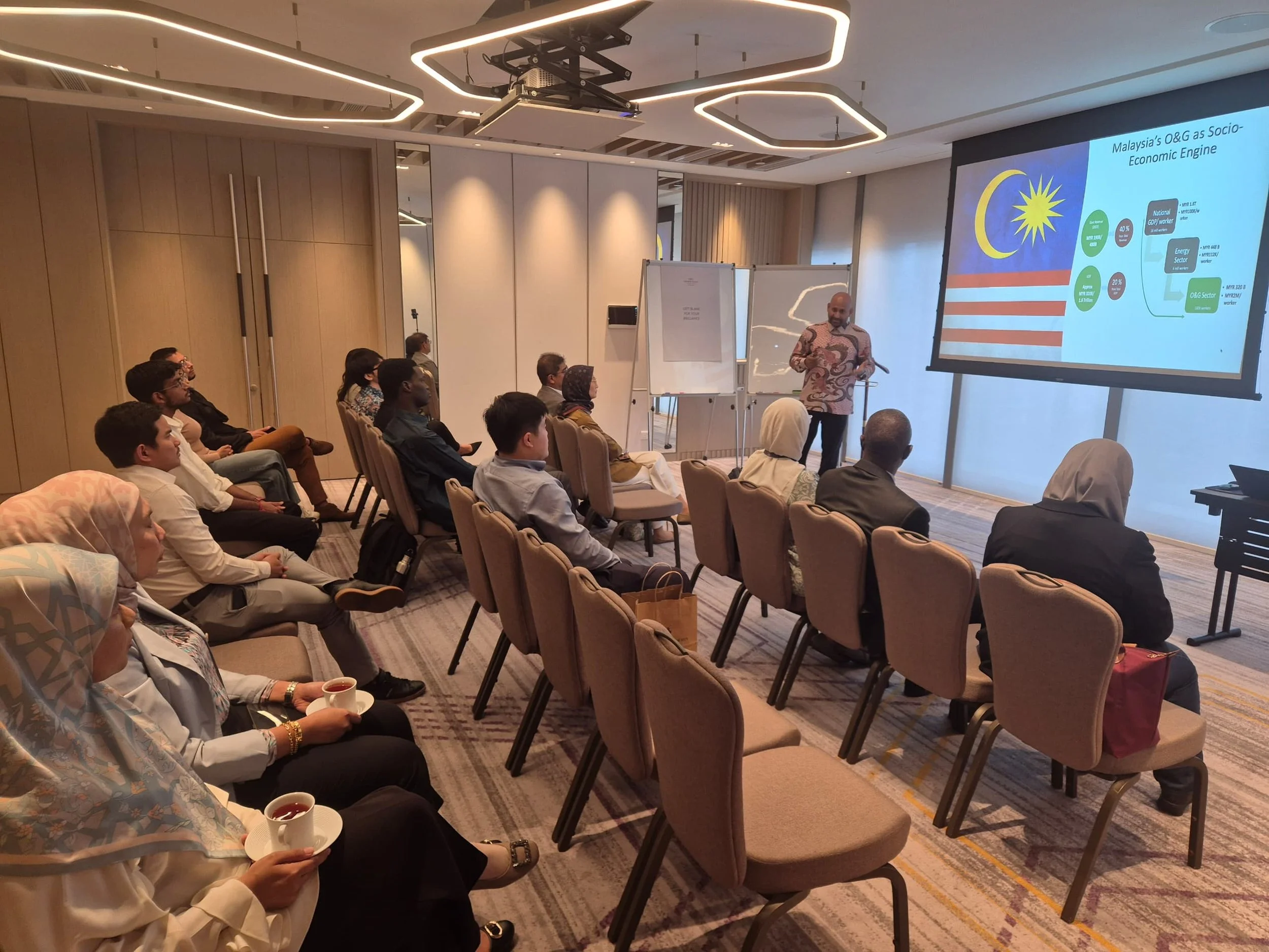 WhatsApp Image 2025-12-10 at 15.25.05 (1).jpeg