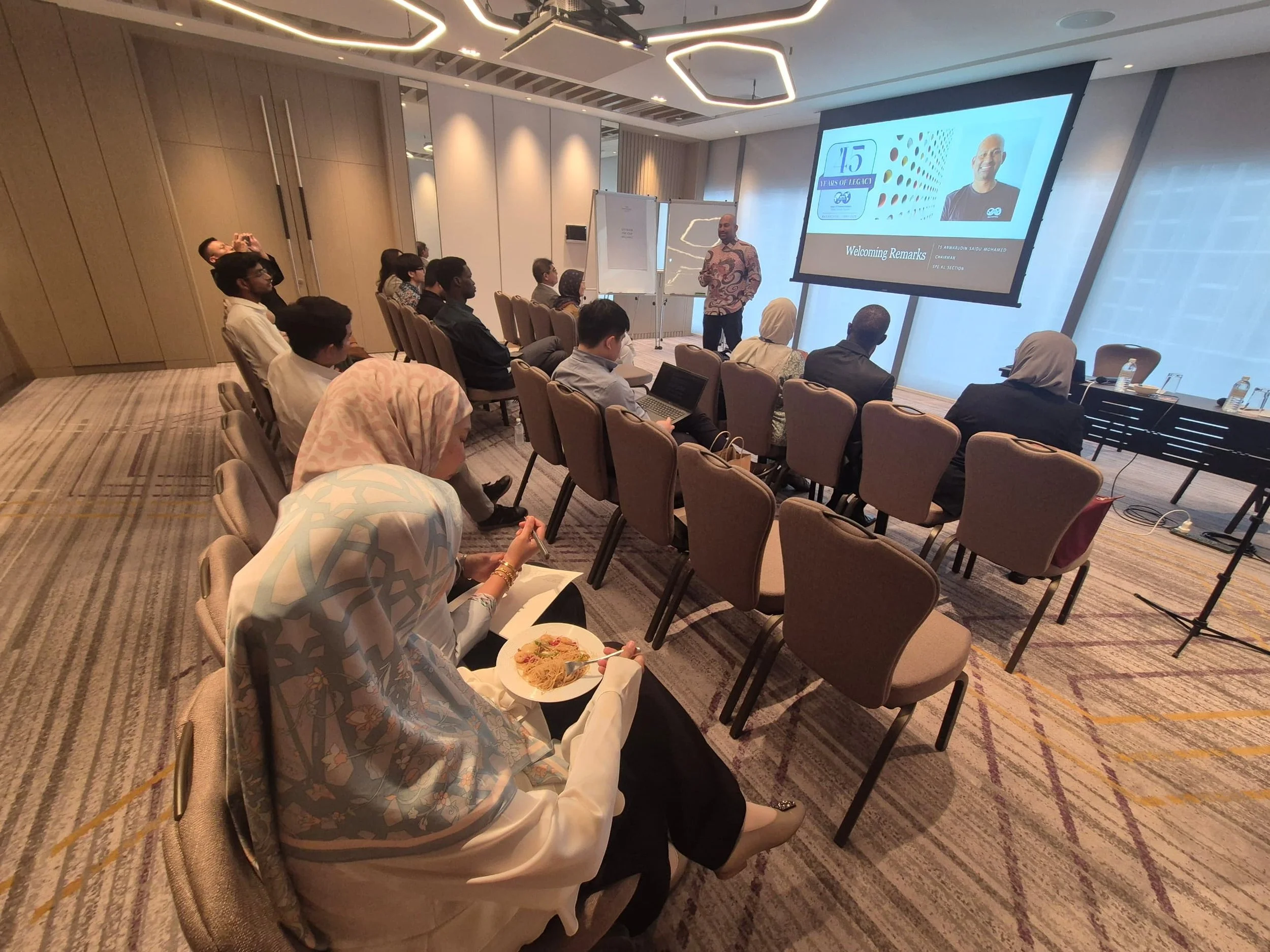 WhatsApp Image 2025-12-10 at 15.25.08.jpeg