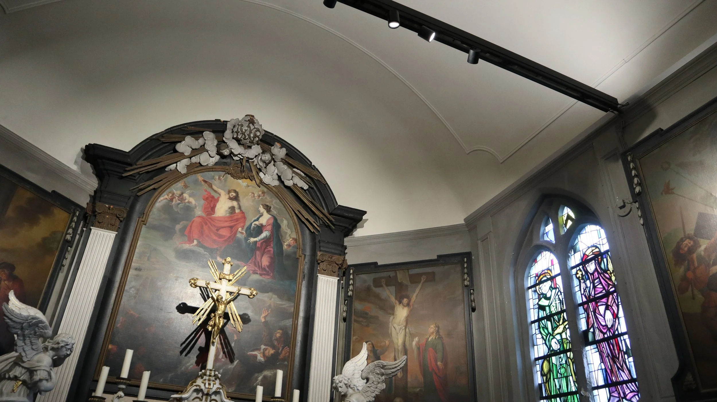 Duinenkerk altaar - Midi Tube + Powerline 2.jpg