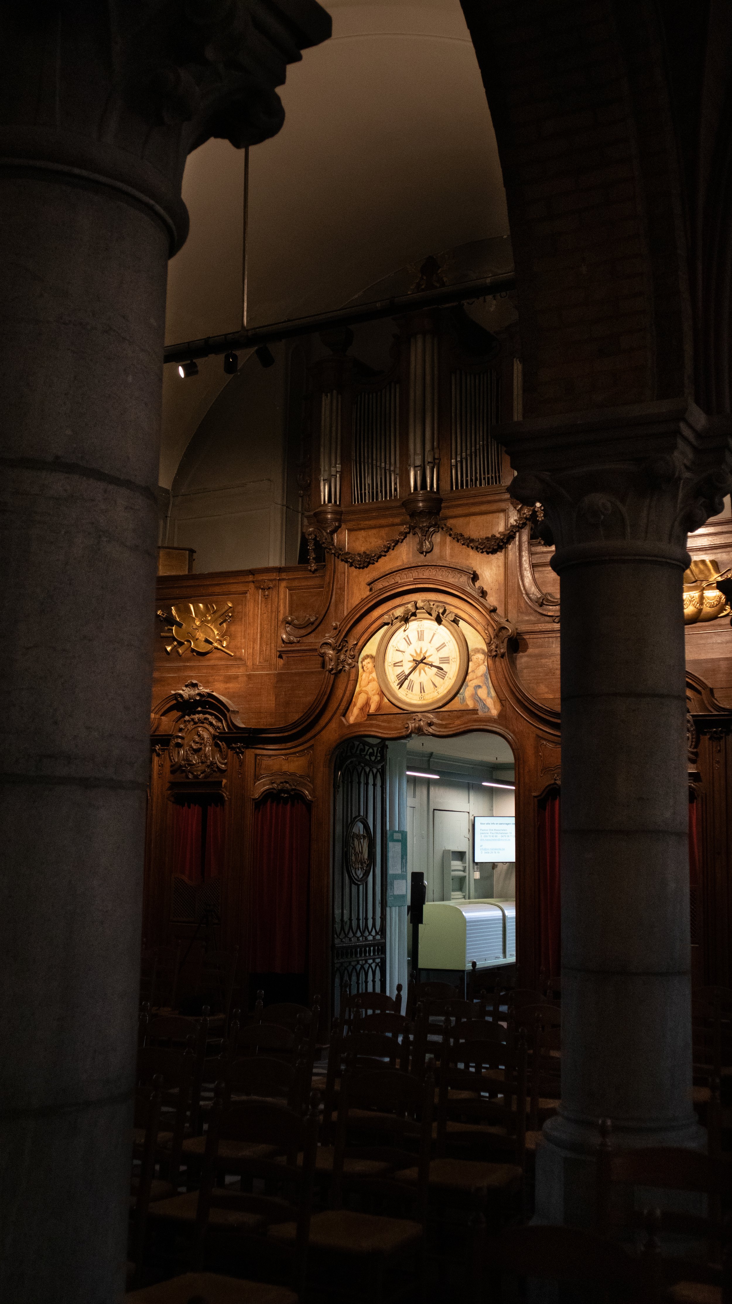 Duinenkerk - Midi Tube klok.jpg