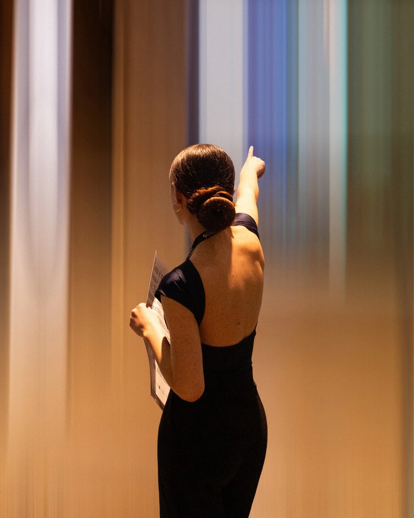 Estro.

A concept that I've gotten to know very well after being part of the Pitti Immagine communication team as an official social media content creator in Pitti Testo.

During the fair, I worked as a photographer and editor across readings, litera