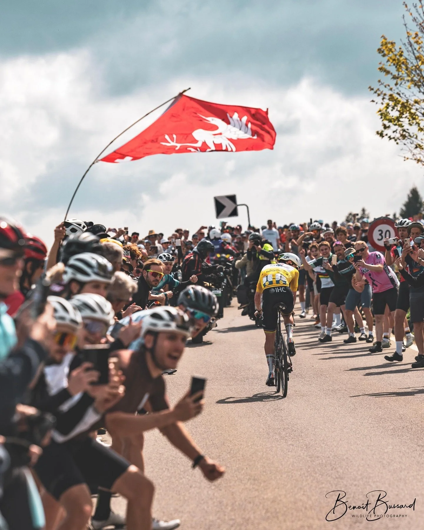 Retour en images sur une
journ&eacute;e incroyable 🚴☀️⛰️

Merci @busben_photography
pour ces belles images 📸
