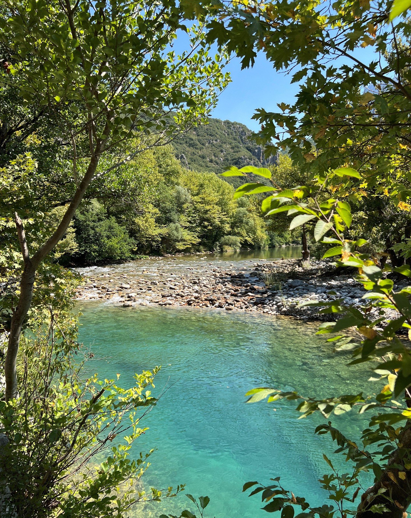 Vikos, Voidomatis River
#holidayplan 
#vikos 
#voidomatis 
#voidomatisriver 
#greeknature 
#greekescapes 
#naturephotography 
#naturelovers 
#river 
#fygreece
#greektrip