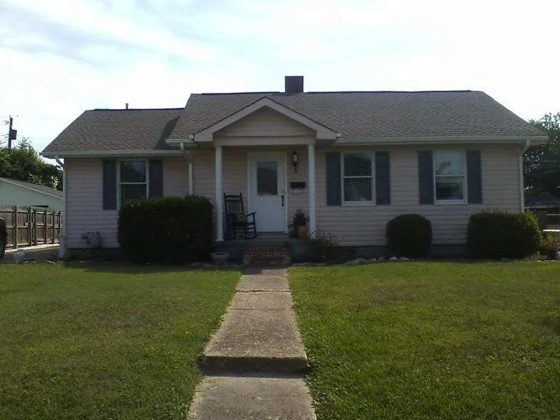 Kingsport Home Before.jpg