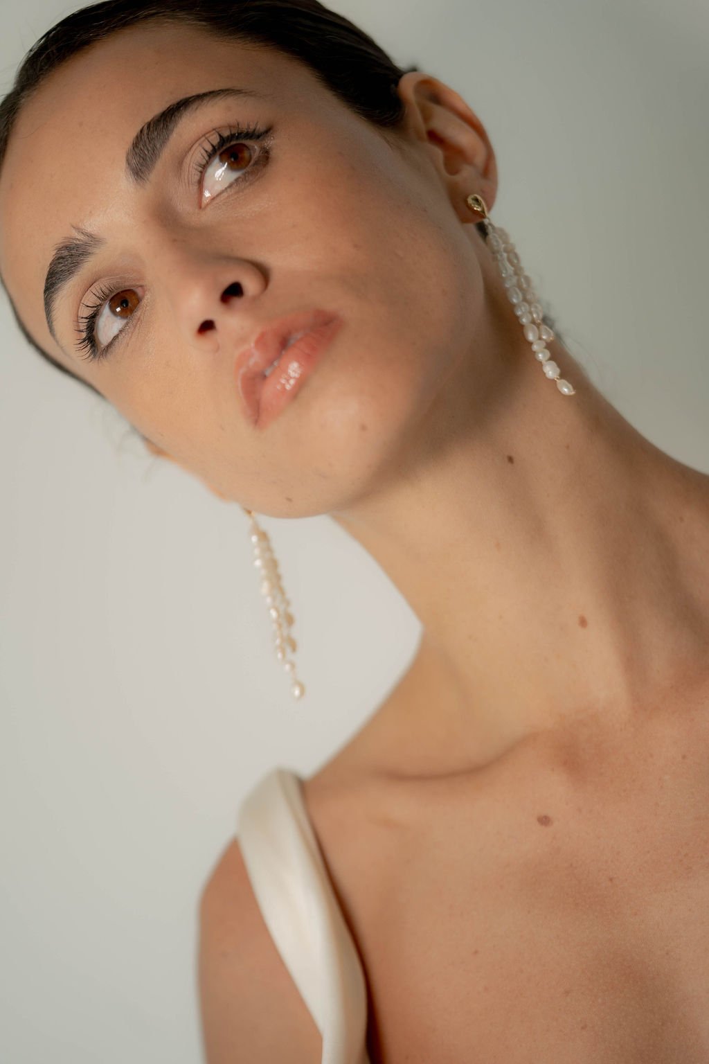 sarah-fekir-weddin-pearl-earrings.jpg