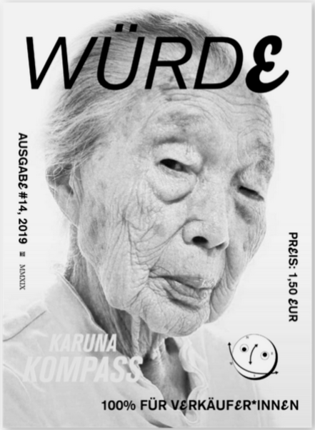 Schwarz-weiße Zeitschrift mit einem alten Gesicht, Titel 'WÜRDE' und Texten zu einem Kunstprojekt, inklusive Preis und Spendenhinweis.