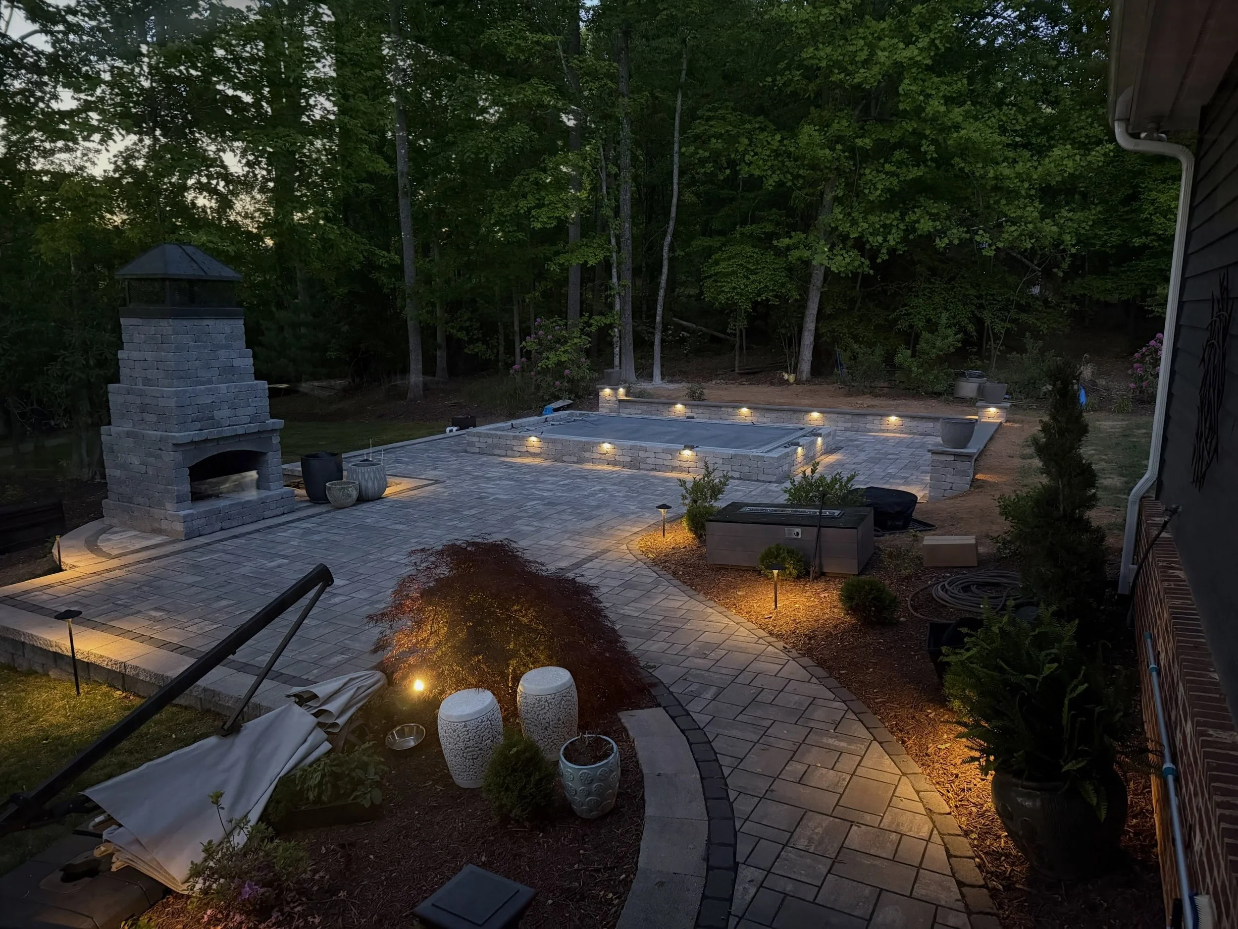 Landscape Lighting Ideas for Shorter Fall Evenings