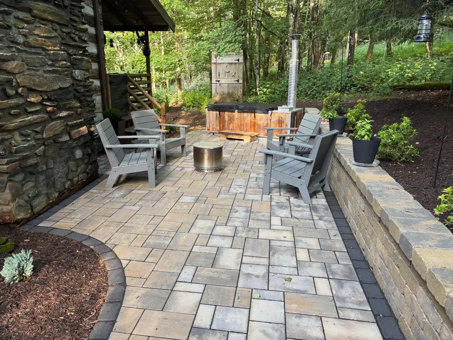 5 Landscaping Projects to Plan Before Fall in North Carolina
