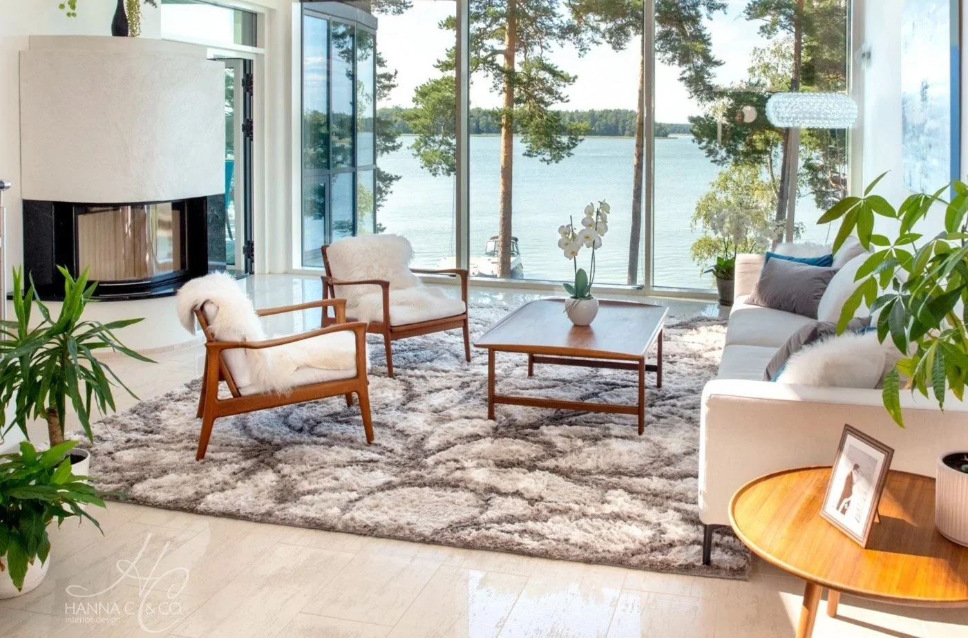 Modern Scandinavian Home by the Sea