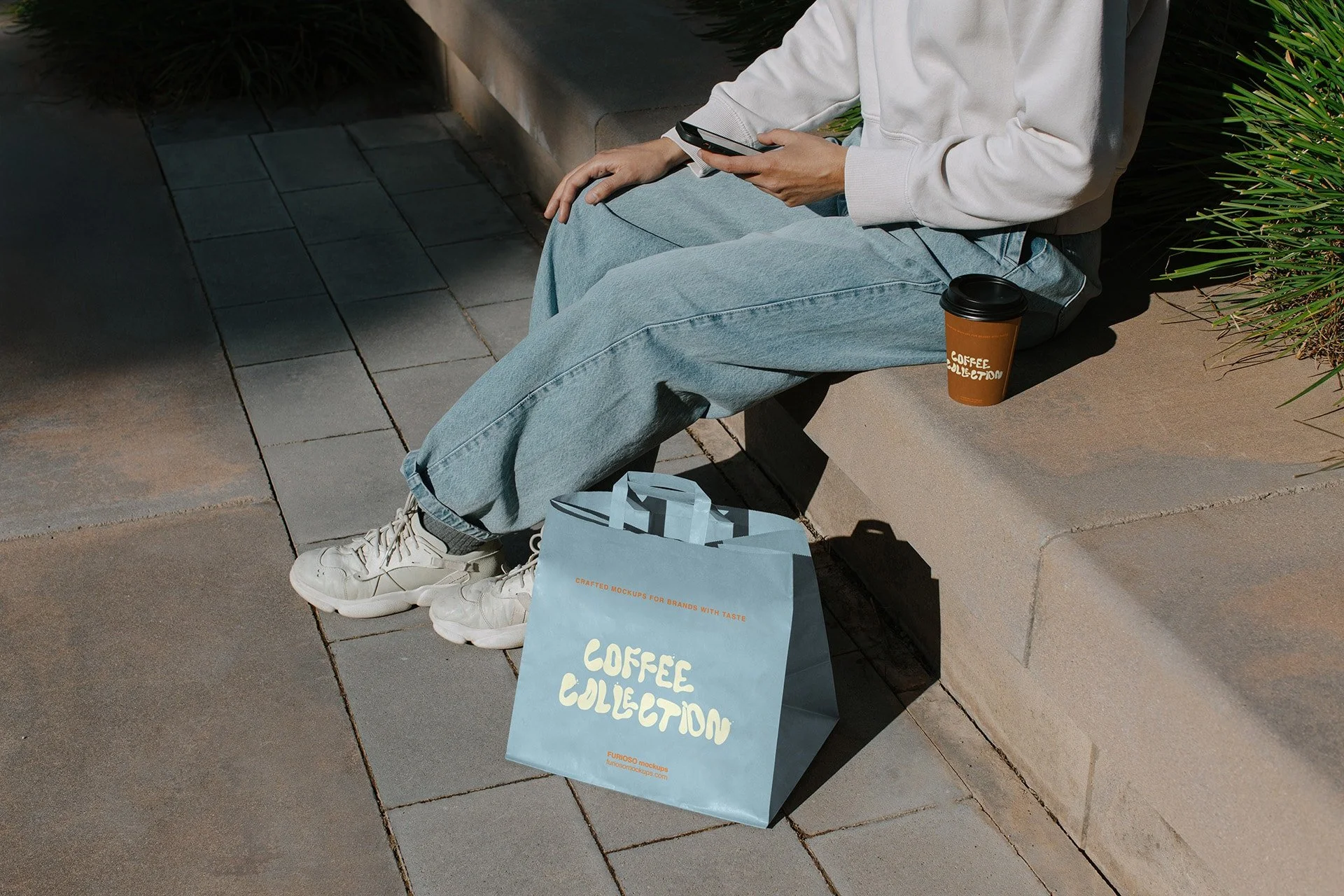 Bag Mockup 03CC_2.jpg