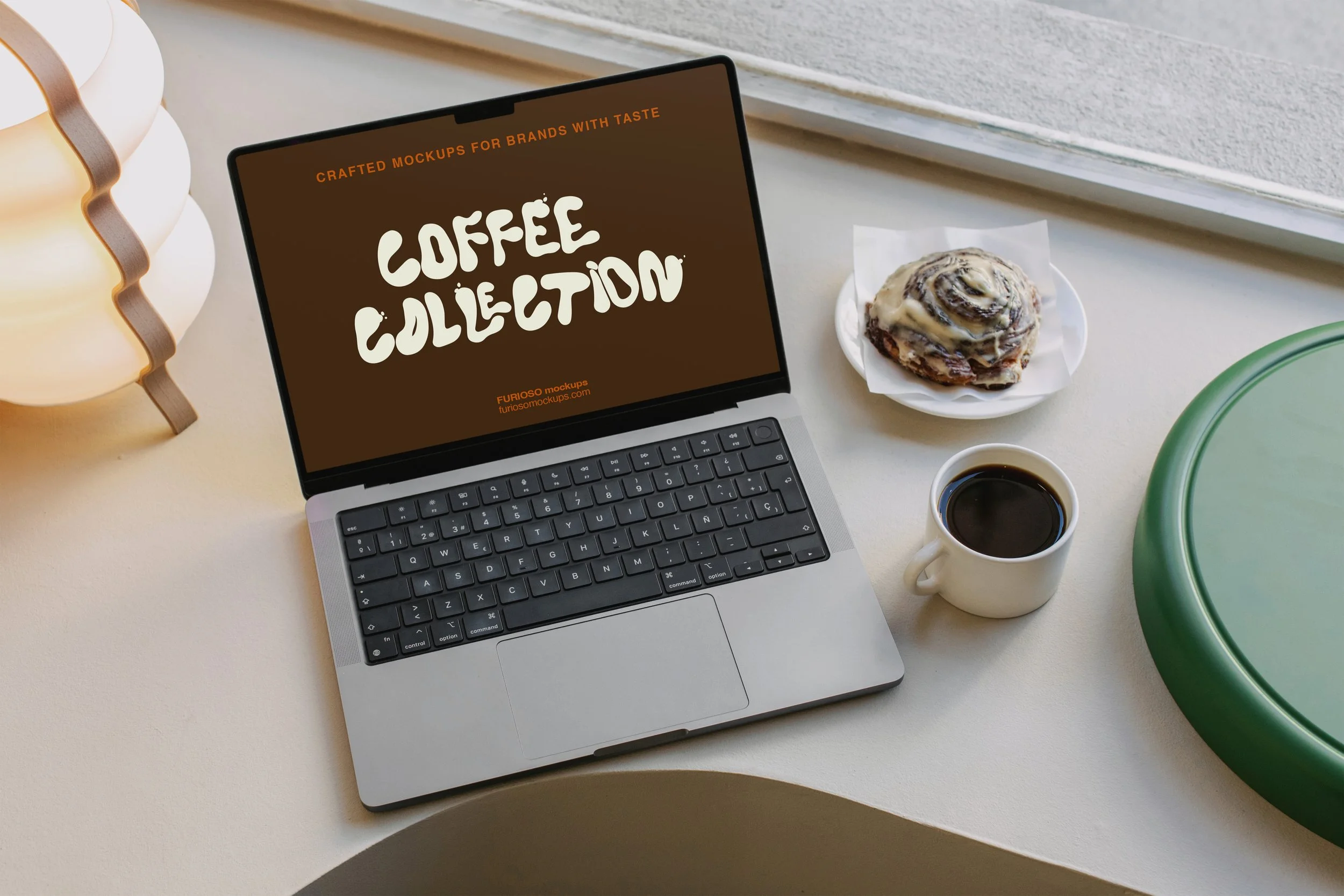 MacBook Mockup 01CC_2.jpg