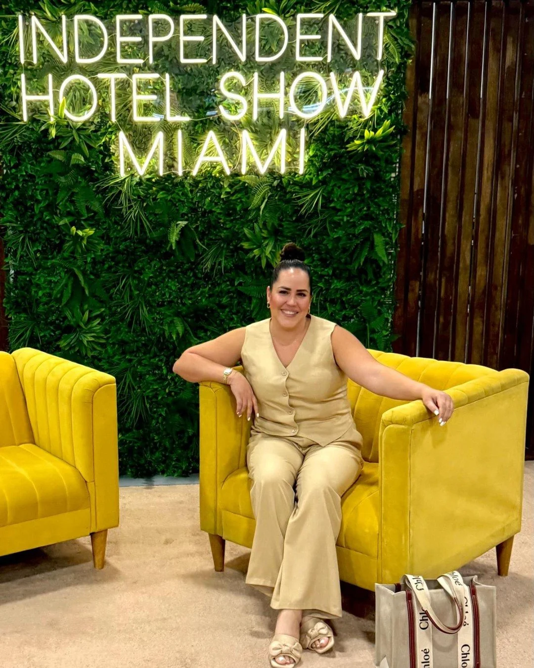 month eight was about building our own stage. ✨

last week, we celebrated eight months of cobreiro comms by taking the stage at @indhotelshowmiami alongside friends and industry leaders (hi, @jen_glatt, @mellybenz, @hillaryfolkvord, and @dmillili!) t
