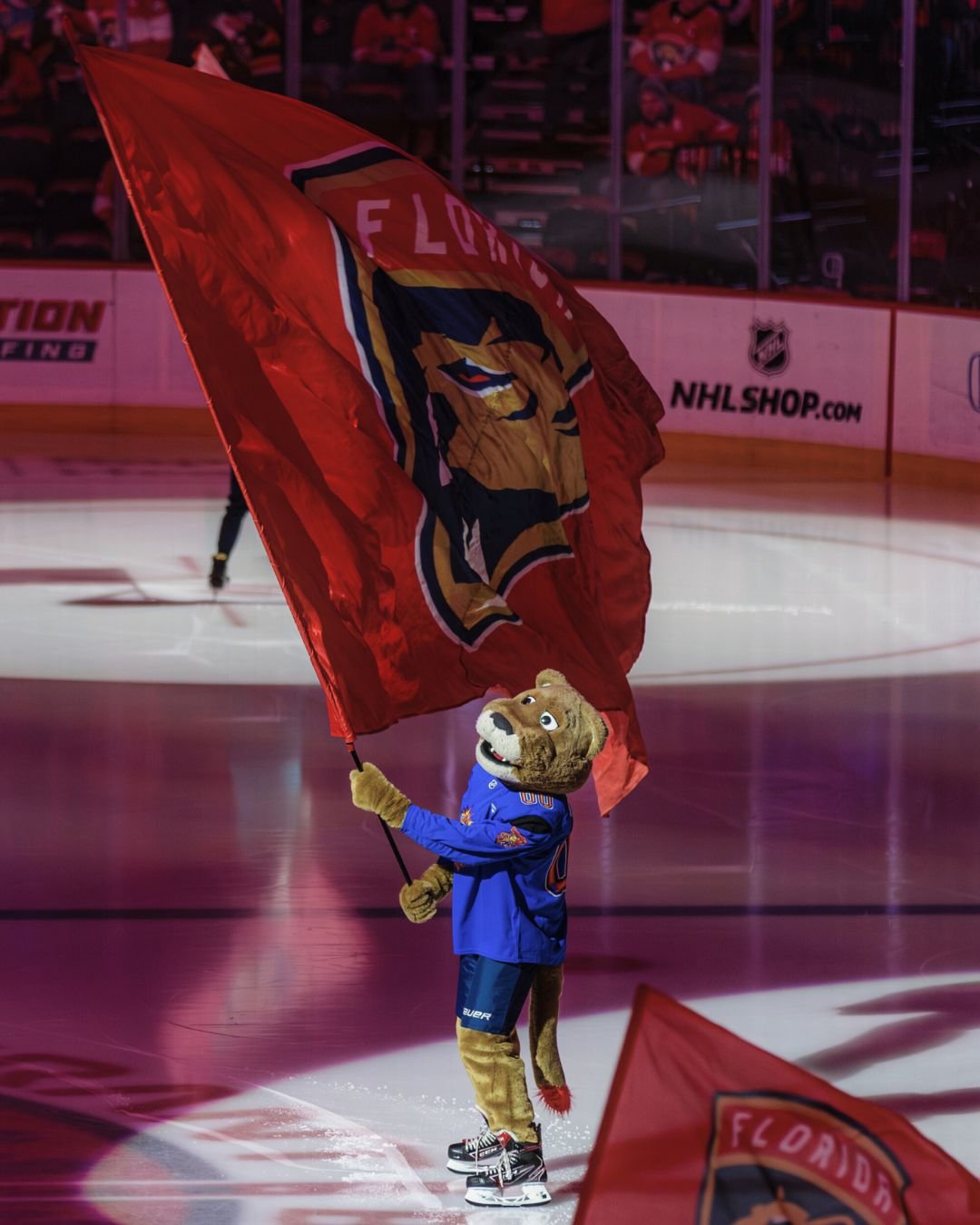 #TBT to a night where community leadership met a stanley cup&ndash;winning franchise. 🥅

each season, the @flapanthers recognize leaders across south florida through programs that celebrate excellence across different communities, including their hi
