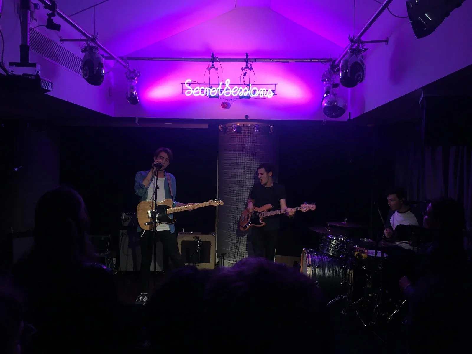 Secret Sessions — Artist Meet Up