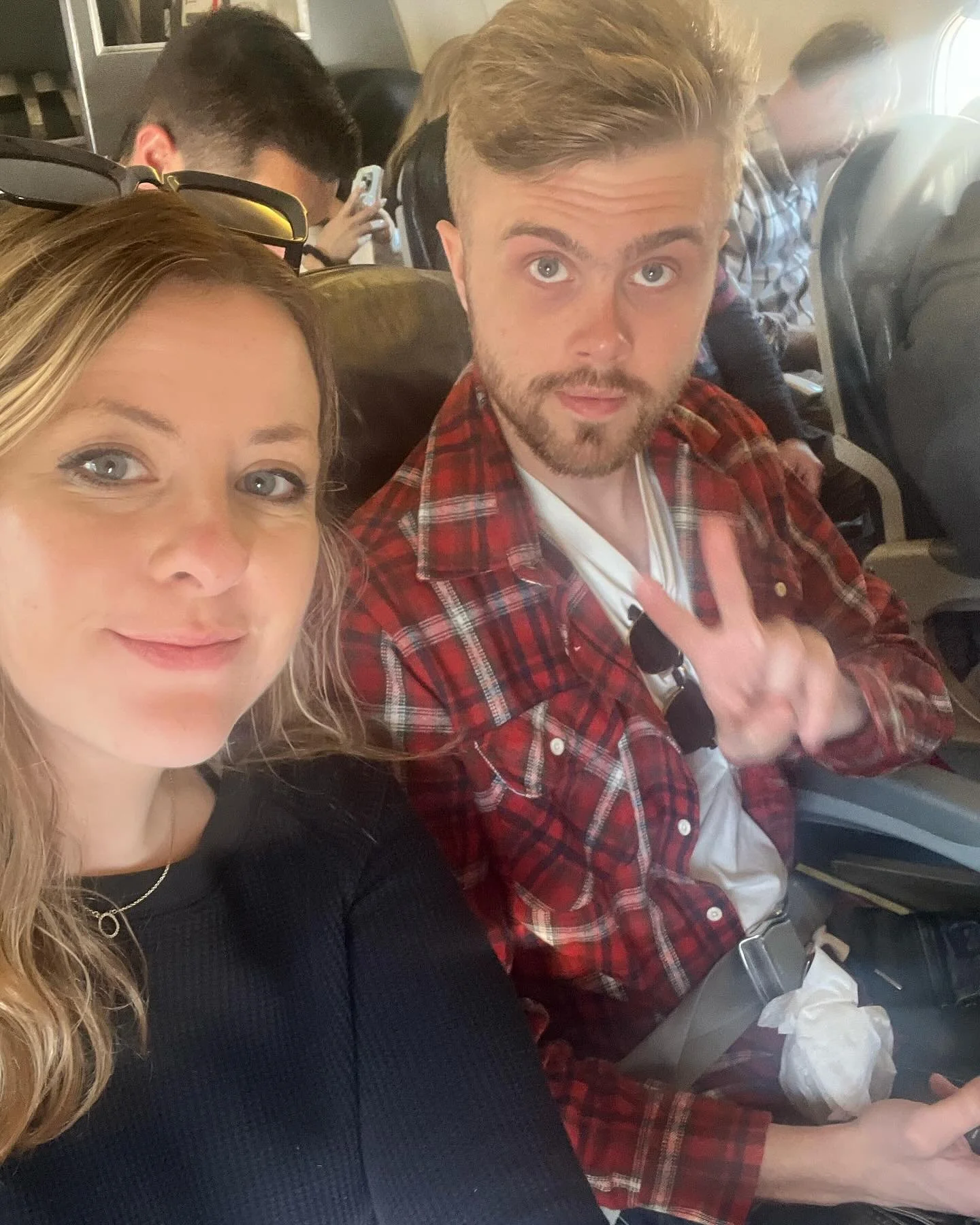 wowza &ndash; okt&oacute;ber; hall&oacute;, takk &amp; bless 🍁 

&thorn;a&eth; er ekki m&aacute;nu&eth;ur s&iacute;&eth;an &eacute;g tilkynnti n&yacute;jan kafla &iacute; m&iacute;nu l&iacute;fi og &thorn;a&eth; er aldeilis n&oacute;g a&eth; fr&eacu