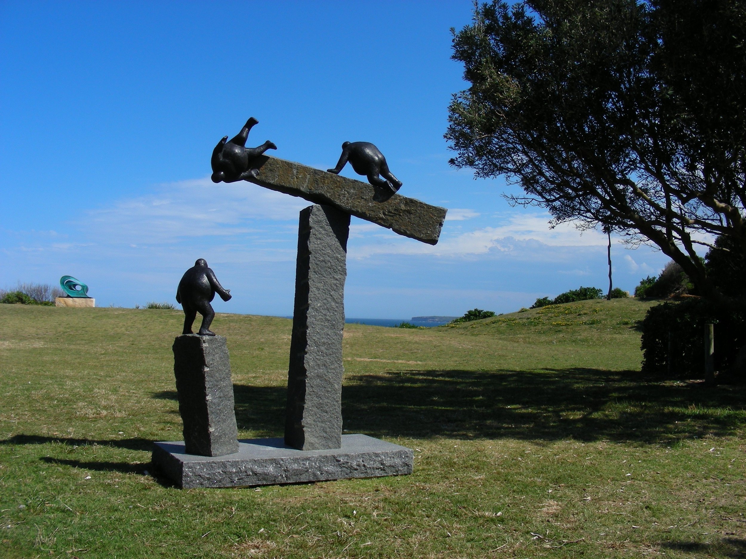 Projekt, bronze og granit, 2008, foto Jørn Runnau