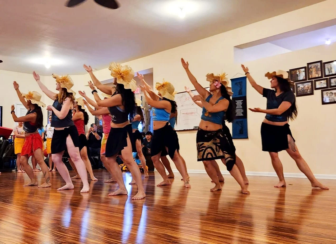 Adult Womenʻs Class at Hokuleʻa Academy