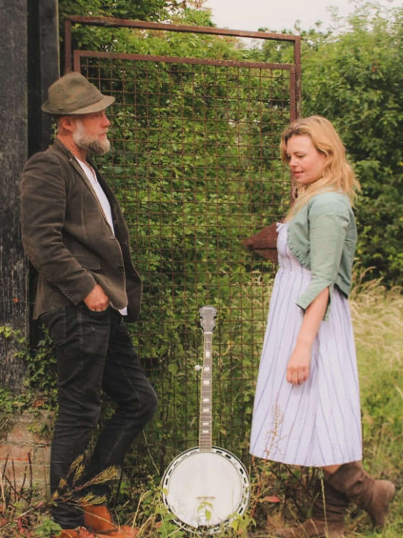 The bilge will eat itself

At the pinnacle of consumptive culture stands a corrupt politician eating a billionaire&rsquo;s vomit. 

This system built on the broken hearts and backs of all our ancestors is consuming its own waste in a frenzy of narcis