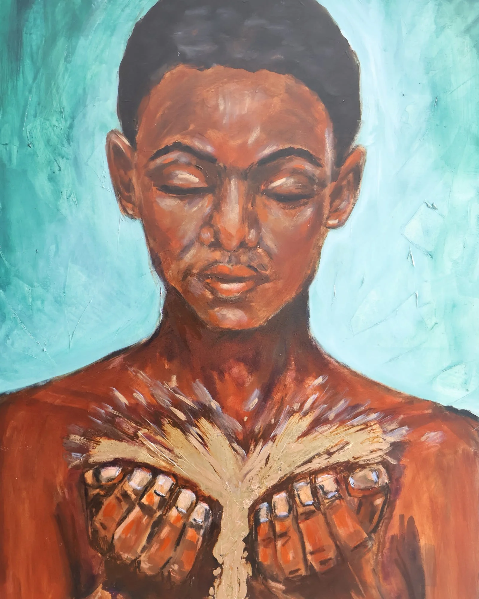 „Gegeben“, Ölbild mit Blattgold von Sonia Gonze aus der Serie Einverstanden: ein Mensch mit geschlossenen Augen hält Gold in den Händen