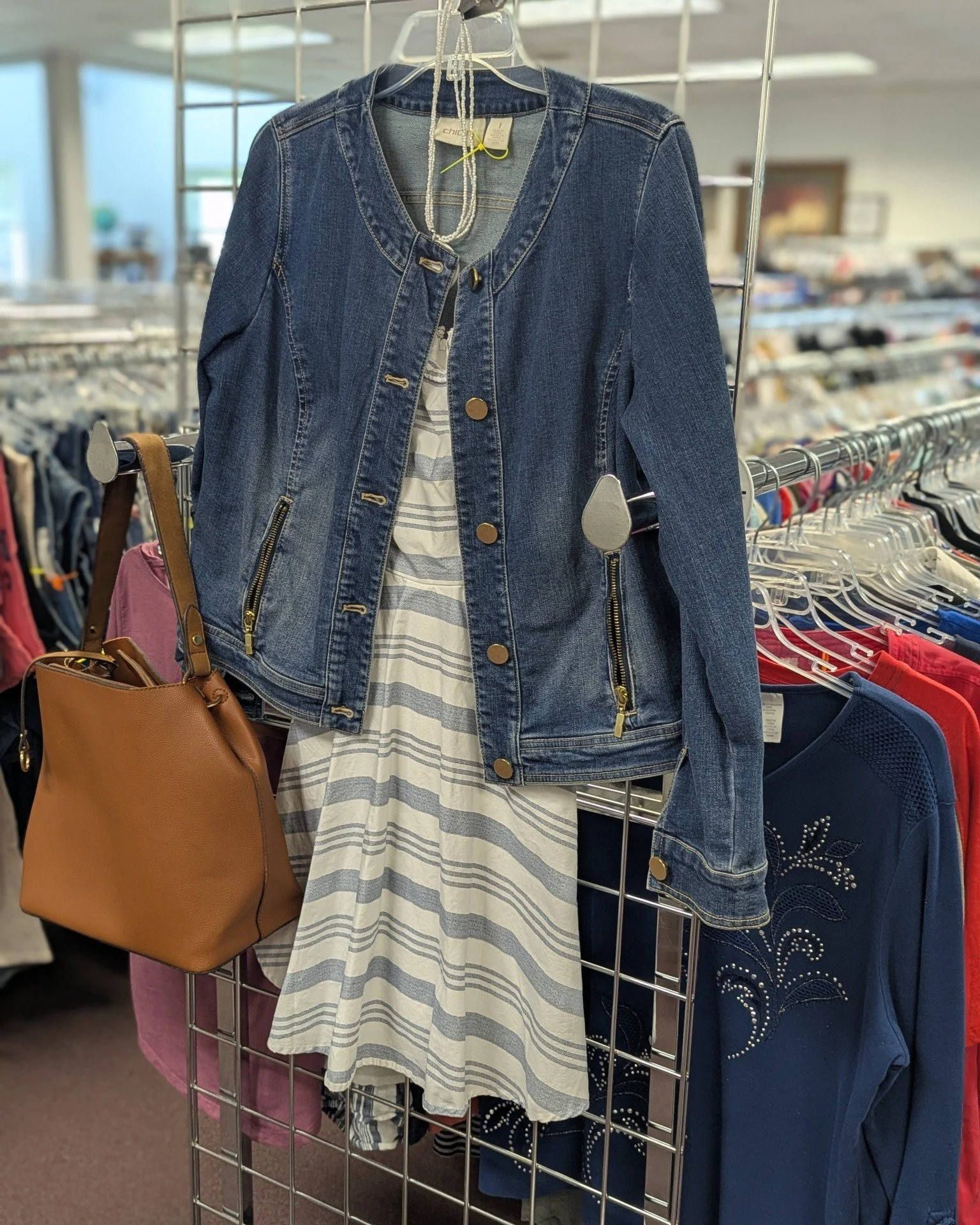 🏵️Happy Wednesday, friends!🏵️ The sun is shining, the doors are open, and we can't wait to see you!! Stop in today for a summer wardrobe refresh. All adult clothing is 50% off. Your new favorite outfit is waiting for you!!

Great Deals. Greater Mis