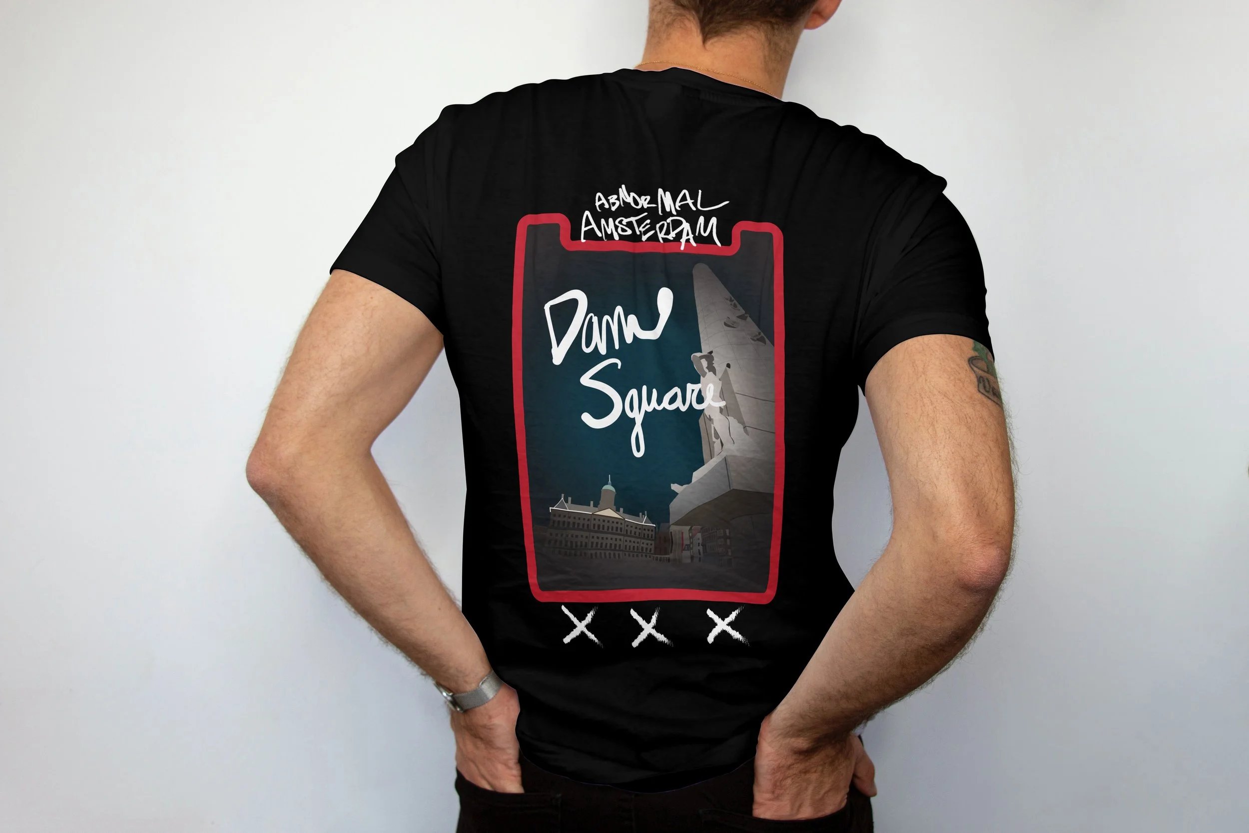 damsquare_t-shirt_mockup_model.jpg