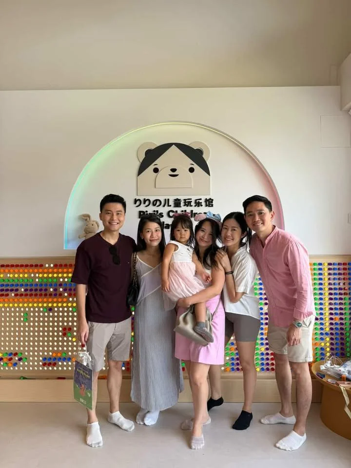 Riri's-Children-Playloft-toddler-birthday-party-peppa-pig-family-photo-memory.jpg