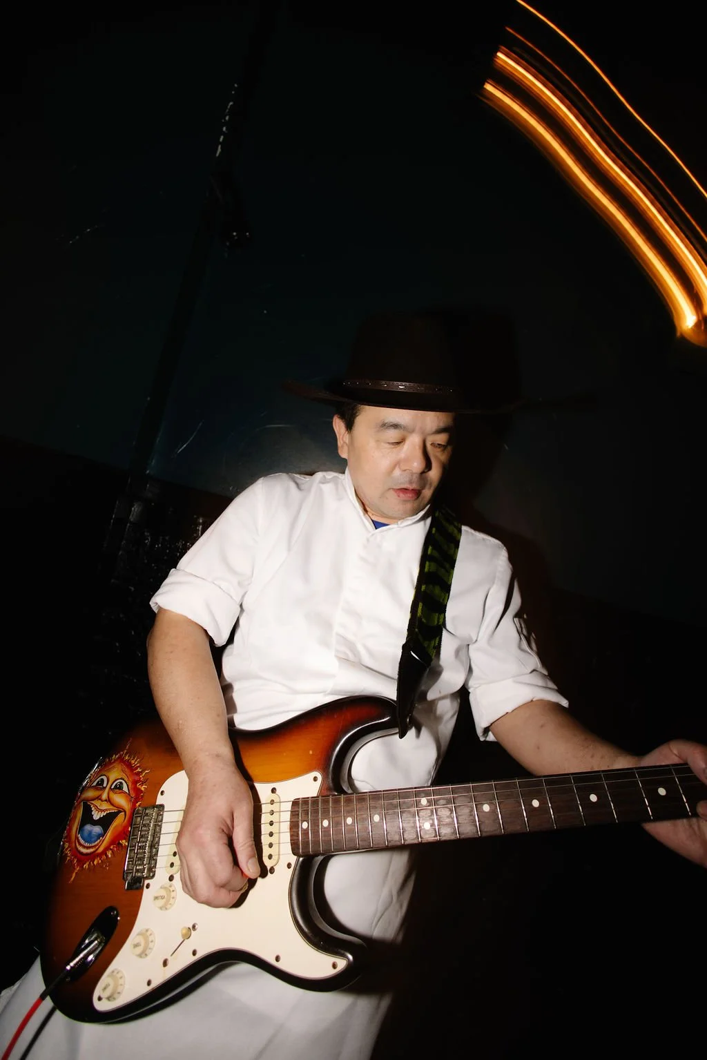 Sakana Night Social (Endo Sushi)
Angle: Japanese-inspired evening of omakase, matcha, sake, and social connections.
Highlights:
Hosted at Endo Sushi → premium dining meets curated networking.
Traditional Tea Ceremony
Paired sake tastings with mo