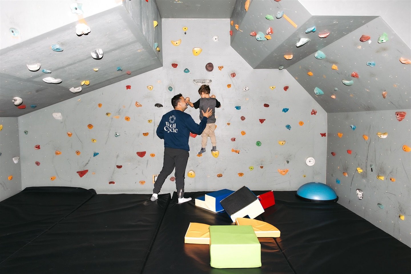 Little ones play - you move, sweat, stretch, relax. 
 
The Be Well child minding program means you can ride with peace of mind, take a class, hit the open gym, or relax in the sauna while your child is cared for by nurturing staff just steps away. Yo