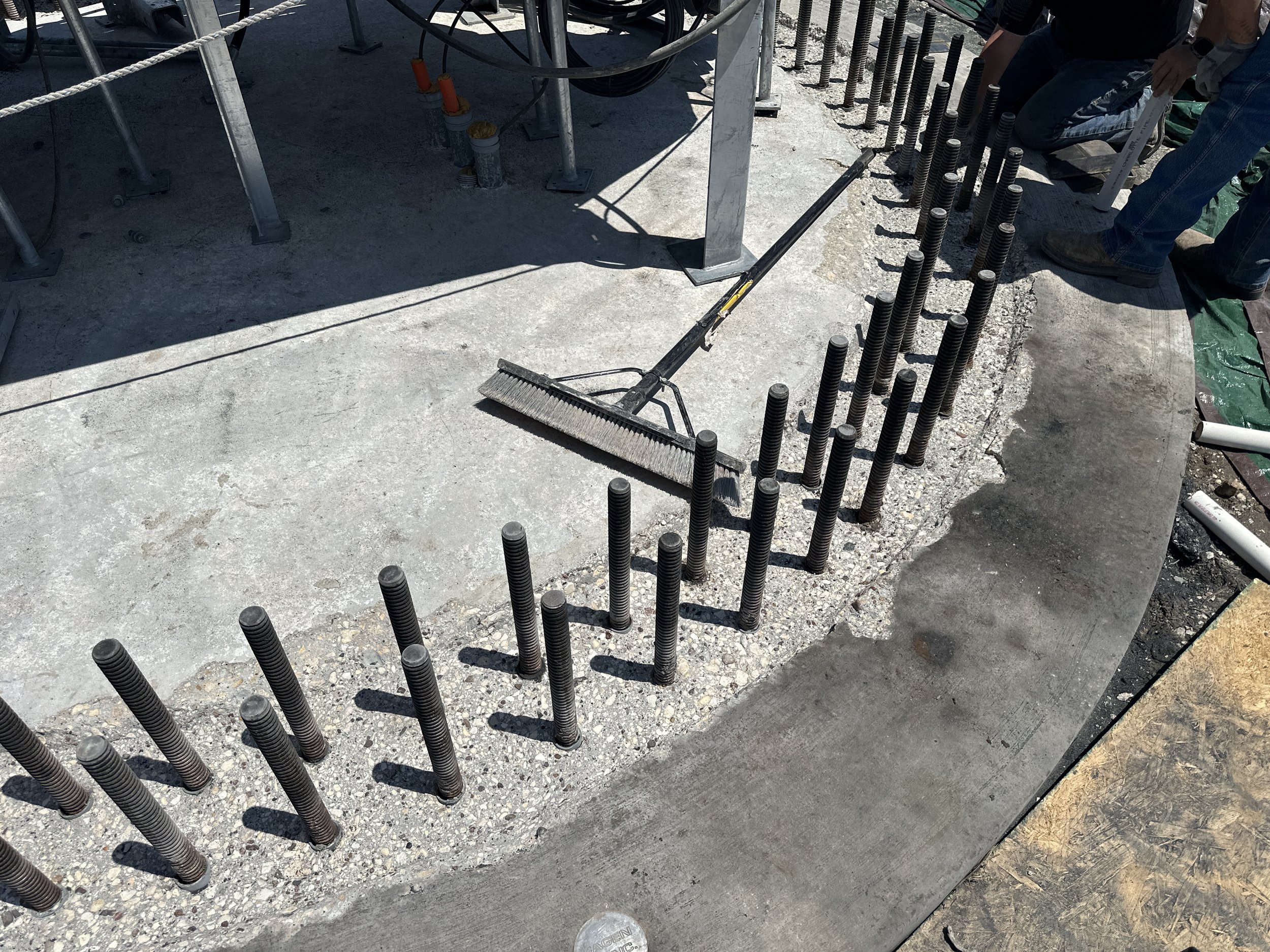 sandblasting concrete wind turbine.JPG