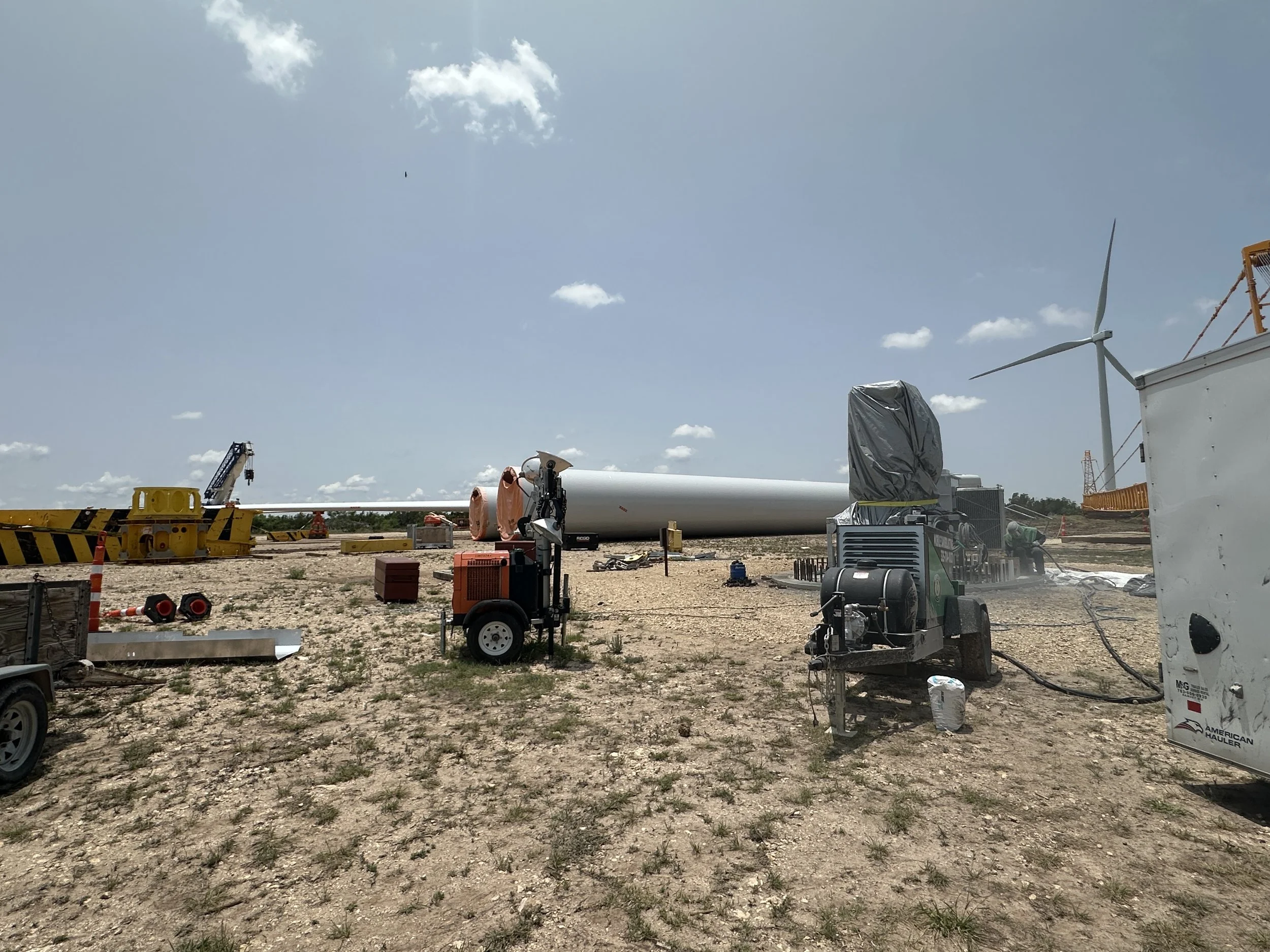 sandblasting at a wind energy turbine.JPG