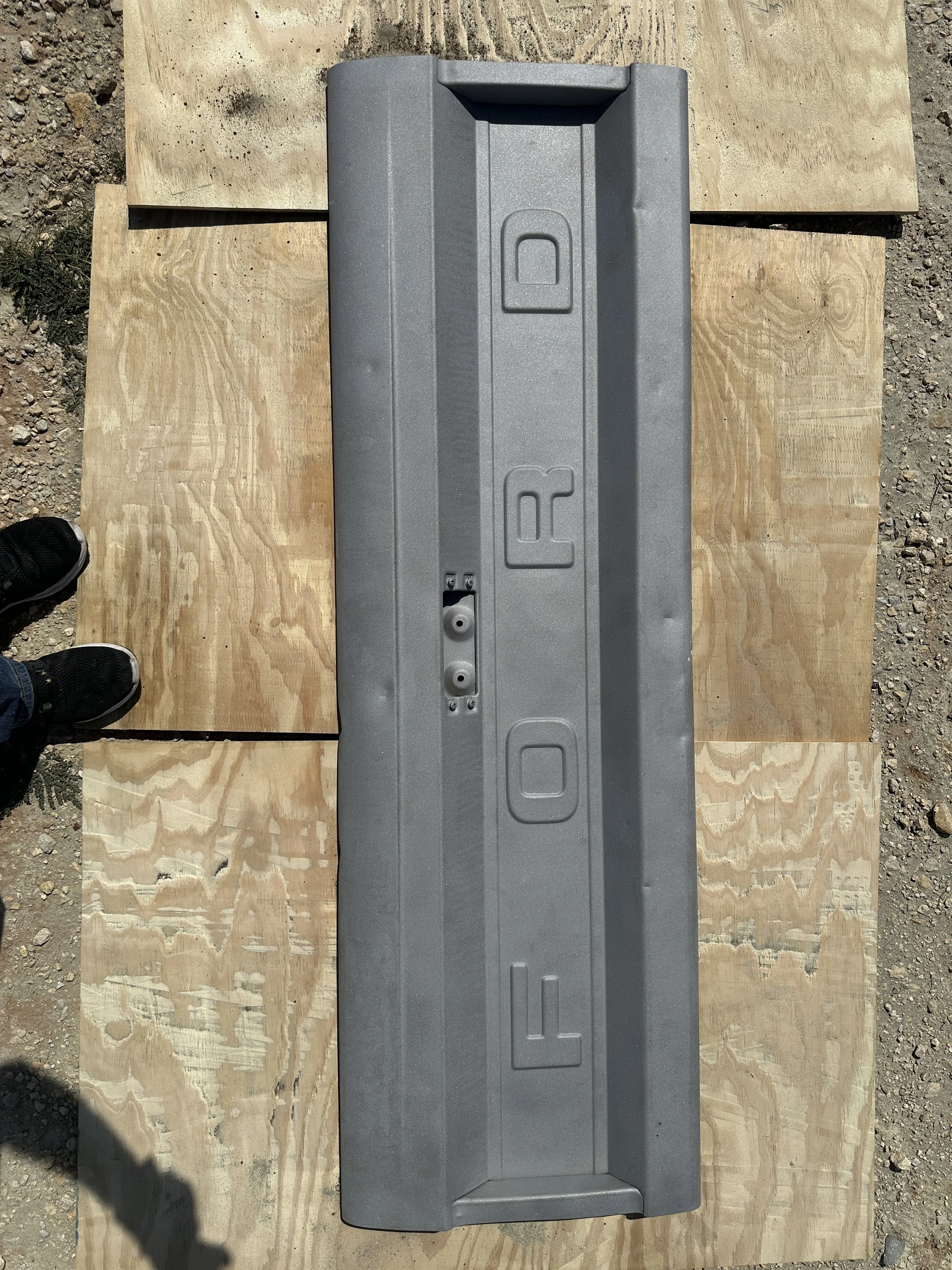 classic ford tailgate.JPG