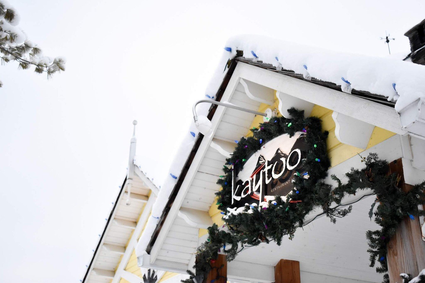 We're open daily with new specials to enjoy! Swipe to view our Klassic Dayz menu and our 5x7 menu! ⛷️⁠
⁠
#bluemountainvillage