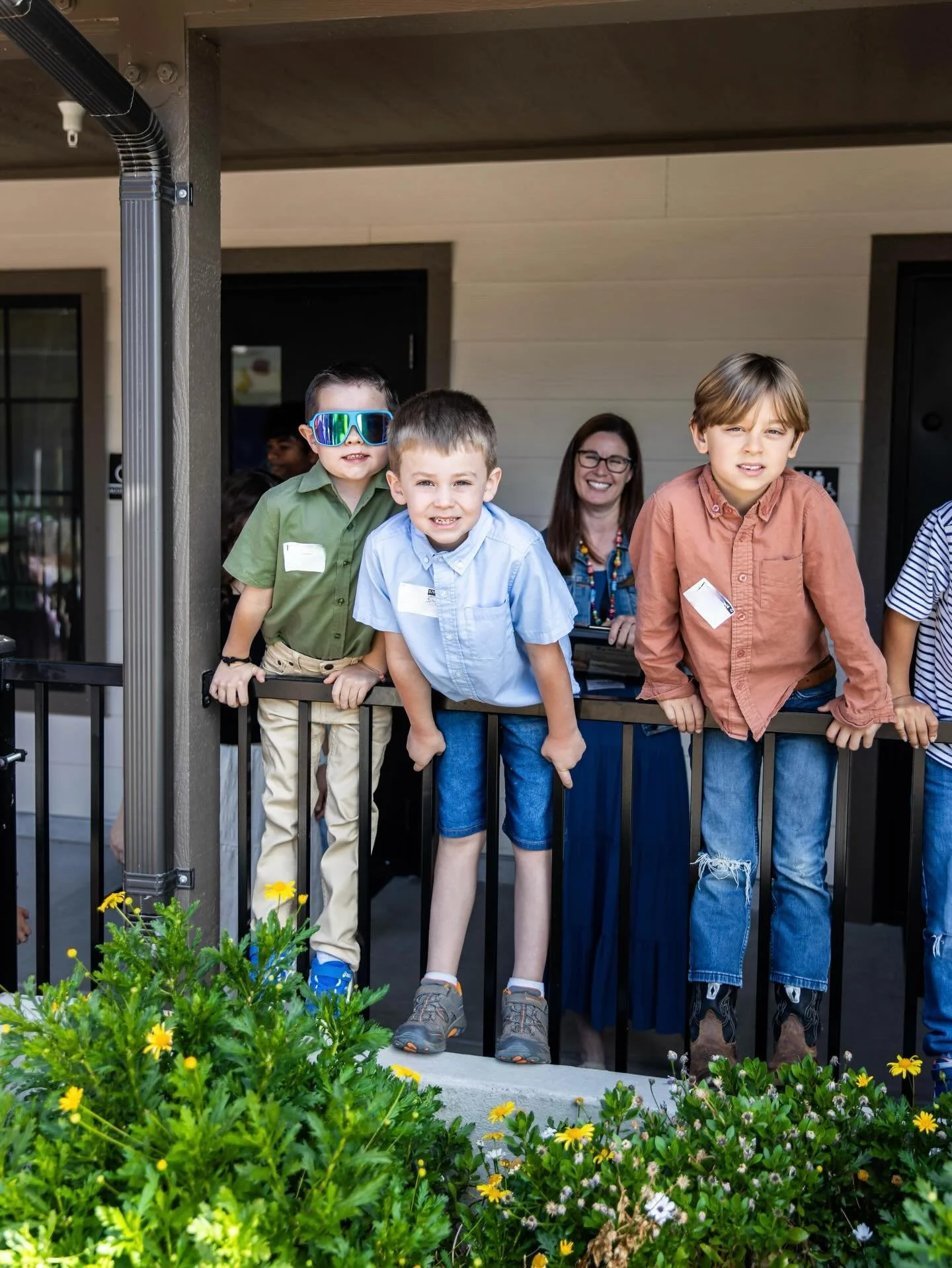 What a joyful Easter Sunday! We loved worshiping our risen King with you this weekend.

Thank you to our incredible volunteers who served in many places, from VCC Kids to the pancake breakfast. Your heart for others helped many feel welcome and hear 