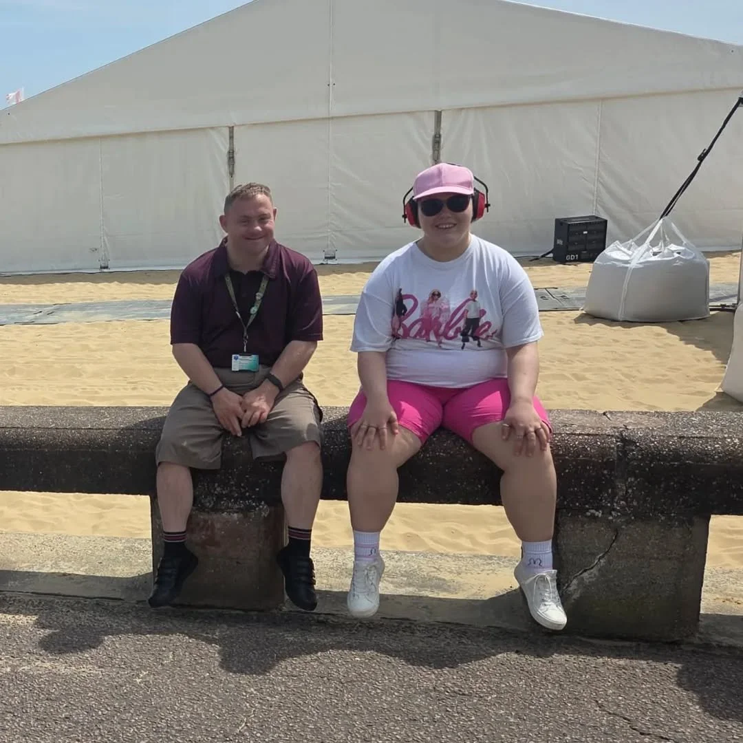 We love a trip to the beach when it's so warm ⛱️
#team2gether #t2g #suffolk #suffolkarts #performingarts #art #performing #performance #art4all #arts4all #dance #lowestoft #kirkley #nonprofit #cic #station #stationstudios #circus #circusskills #acc