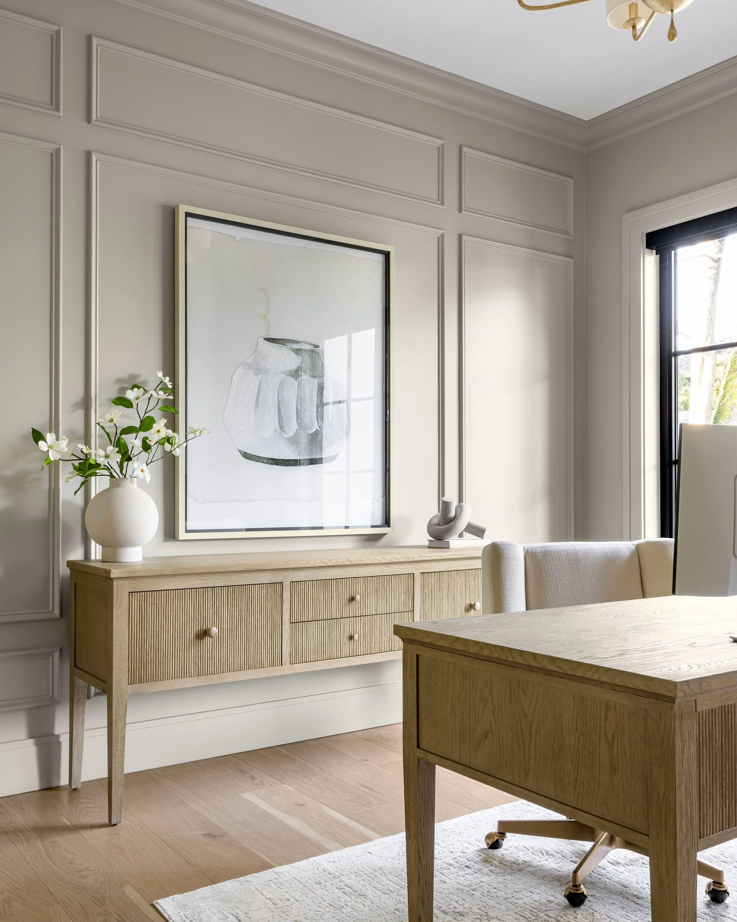 There&rsquo;s something about a well-designed home office that just makes work feel a little easier. The warm oak tones, soft palette, and architectural details add plenty of character while keeping the space feeling calm and inviting.

Interior Desi