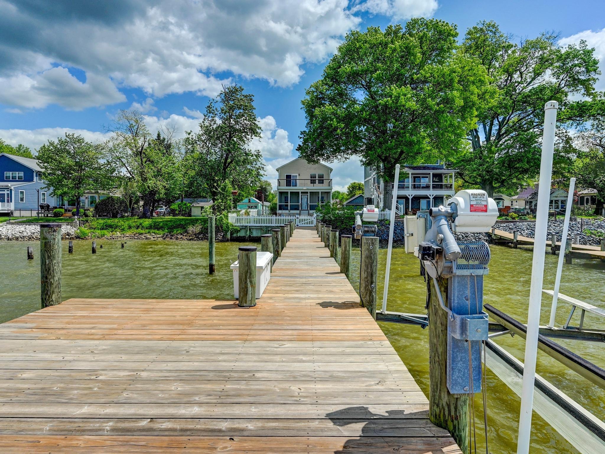 058-004-Dock-2048x1536.jpg