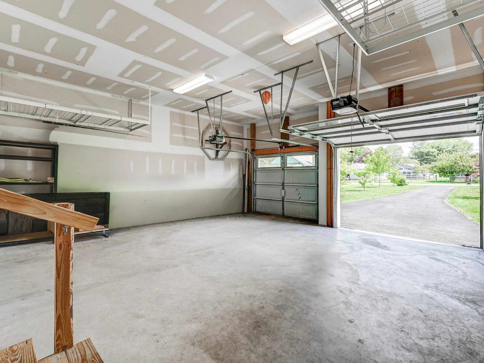 041-011-Garage-2048x1536.jpg
