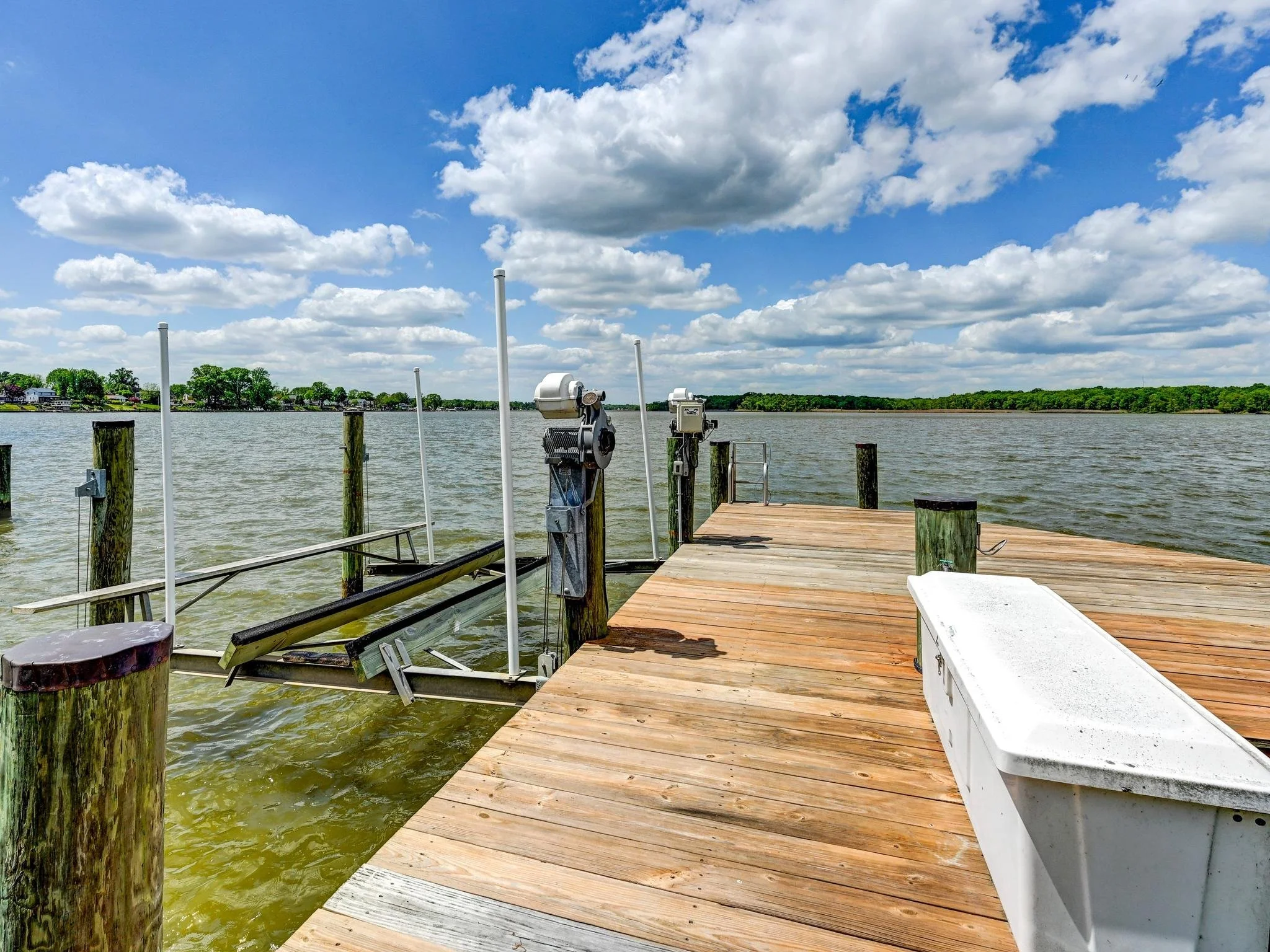 059-007-Dock-2048x1536.jpg
