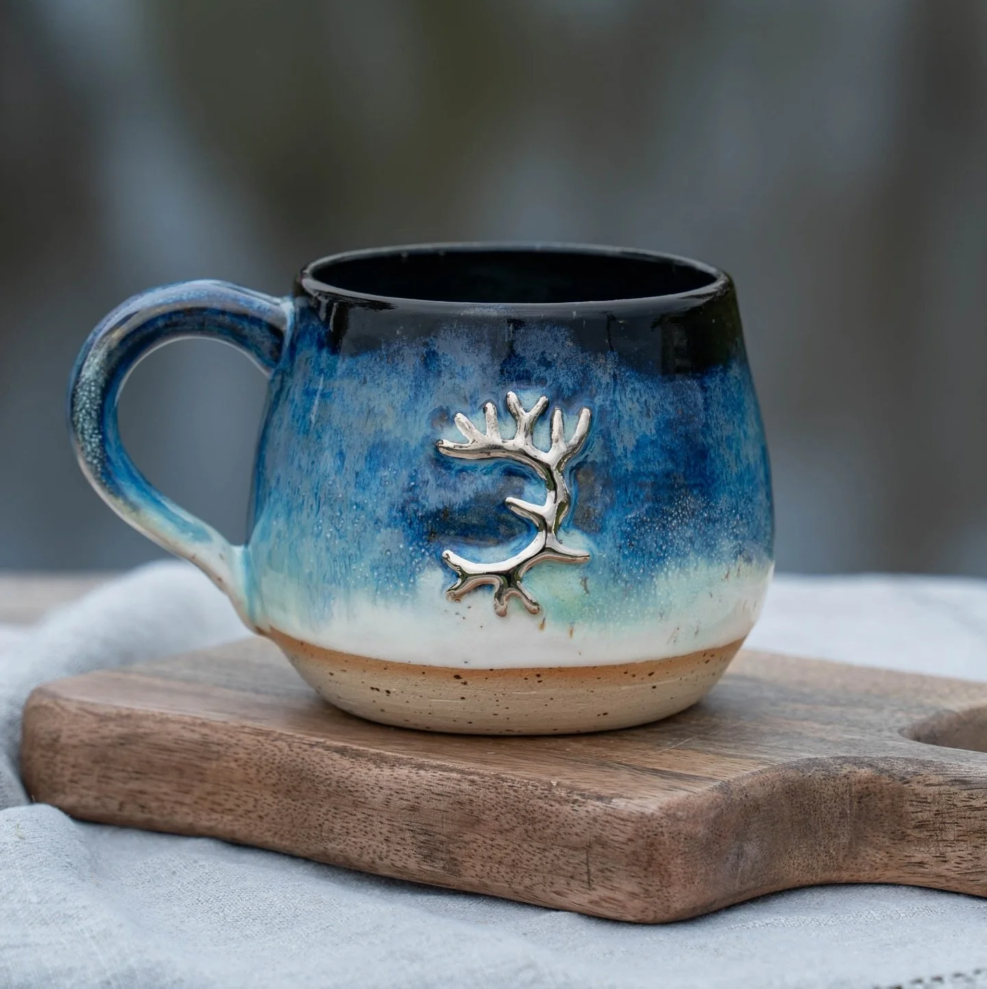 🦌 W I L D  m u g 💙

Hello lovely people,
We&rsquo;ve got some really exciting news for you&hellip; the long wait is finally over 🥰🤩 and all your sweet messages and questions can finally be answered:

Yes! The mugs are now available in Jonna&rsquo