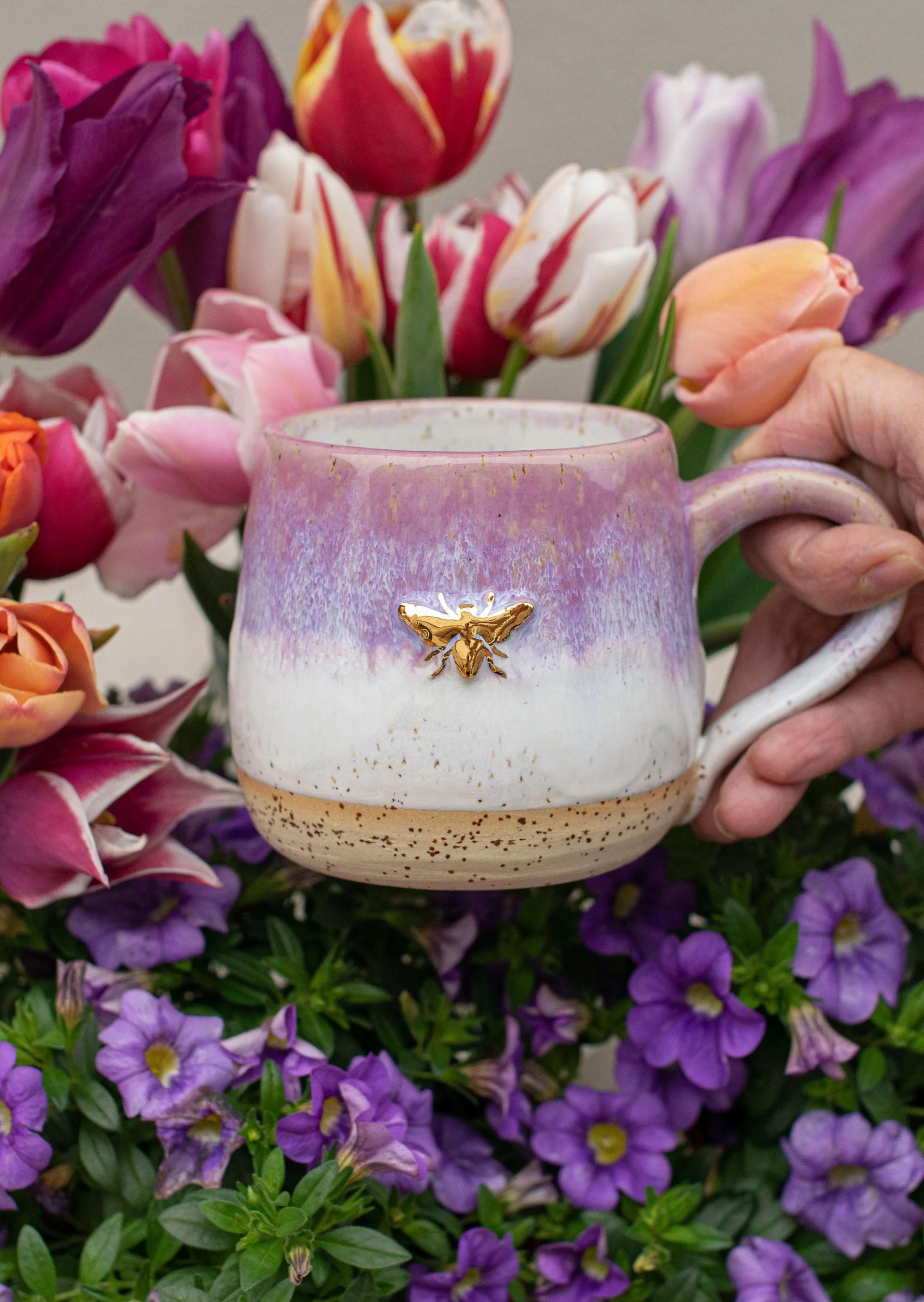 01_Ceramics-for-your-soul_VIOLA_BEE.jpg