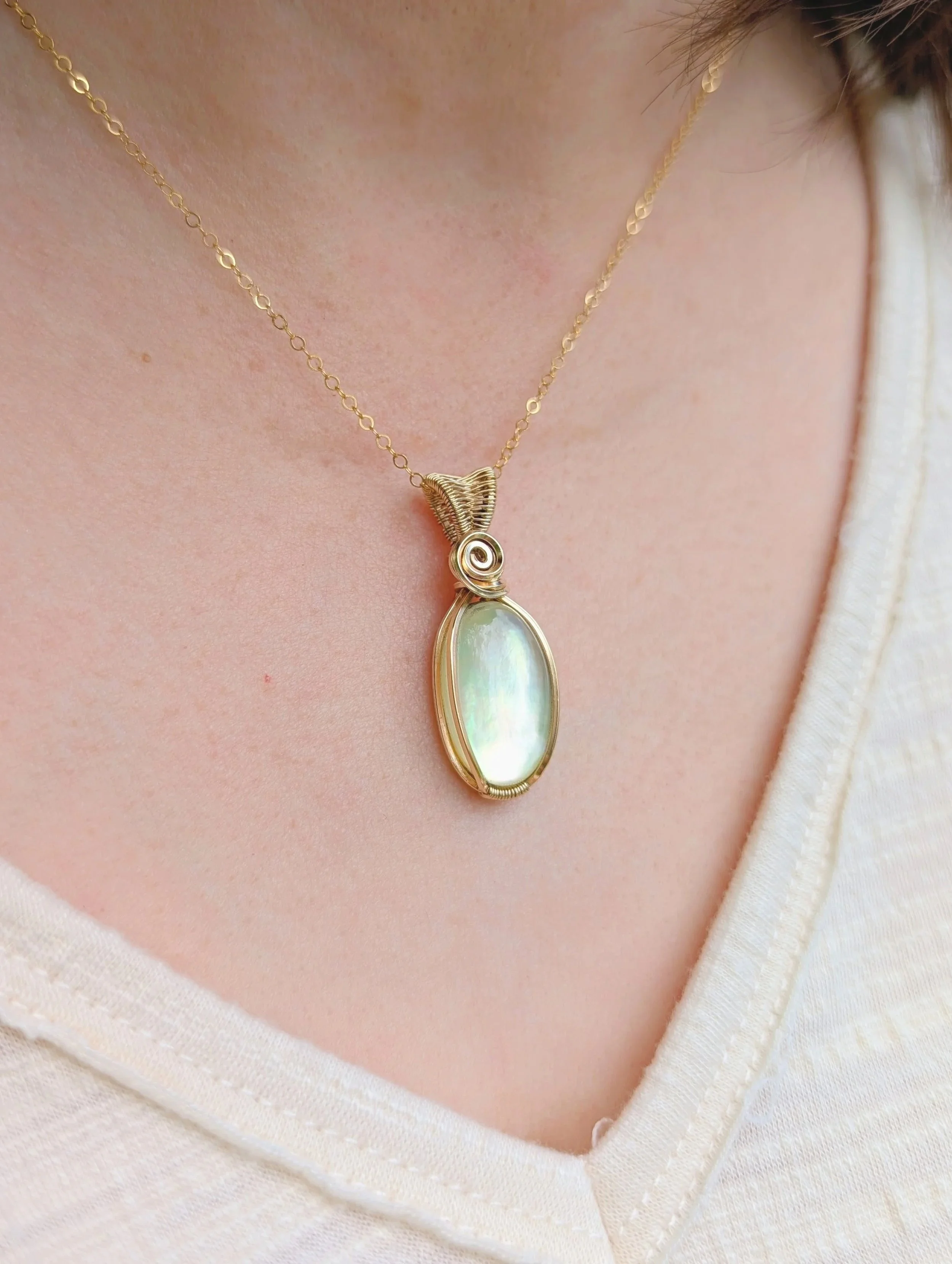 Rosette Necklace | Mother of Pearl Doublet in 14k Gold Filled