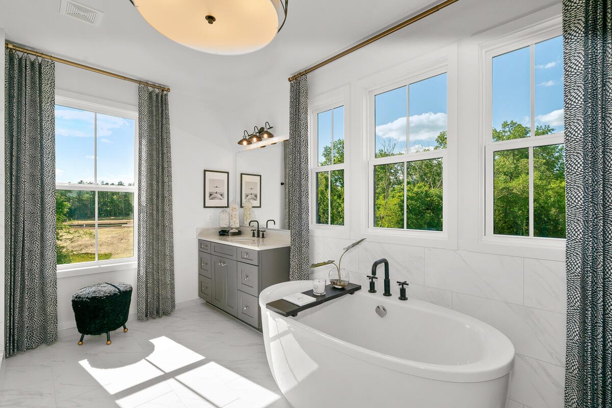 23385 Walking Woods Ln-058-054-Interior-MLS_Size.jpg