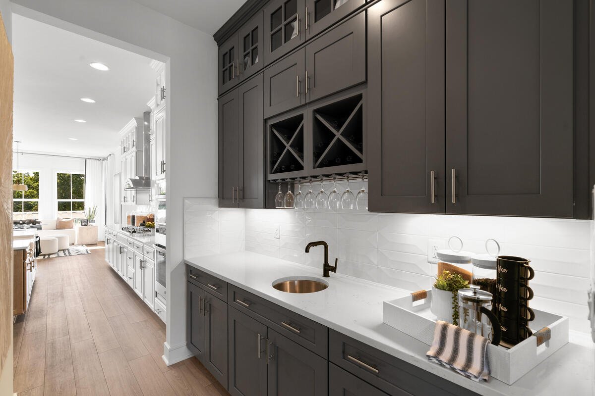 23385 Walking Woods Ln-043-046-Interior-MLS_Size.jpg